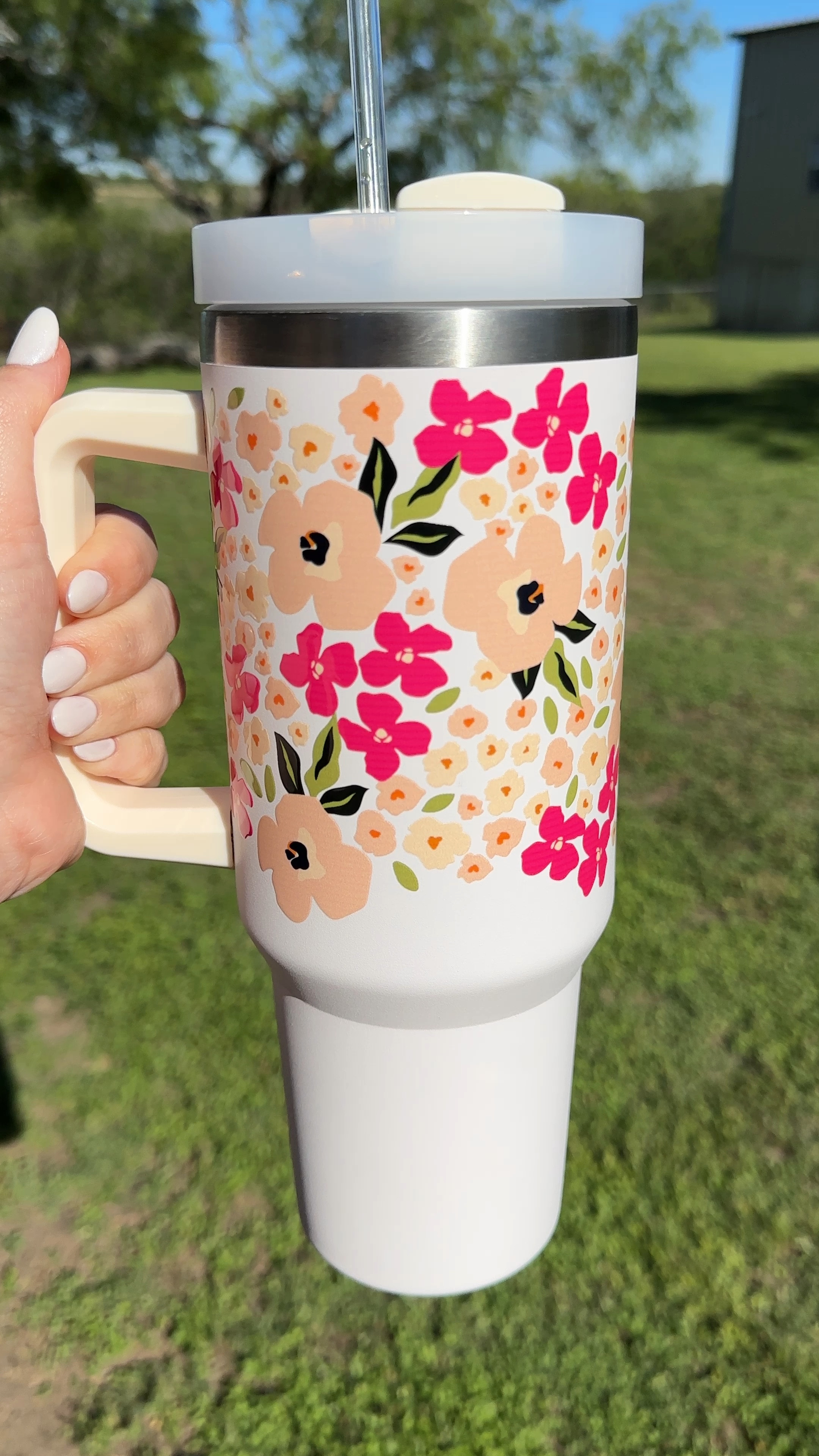 🌸The perfect Mother’s Day gift!🌸
For the mom on the go, the trendy mom but still wants to stand out! Also perfect for the graduate who is about to embark on their newest journey! 
Lively Flora 40oz the darling effect. Insulated tumbler

#LTKFind #LTKGiftGuide #LTKSeasonal
