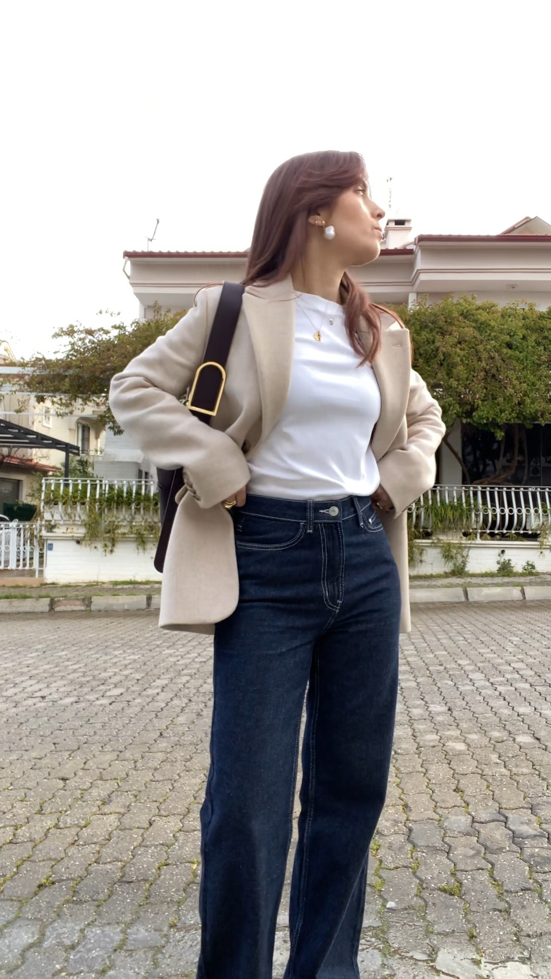 dark wash straight leg denim jeans supremacy 🤌🏼

#LTKfindsunder100 #LTKSeasonal #LTKVideo