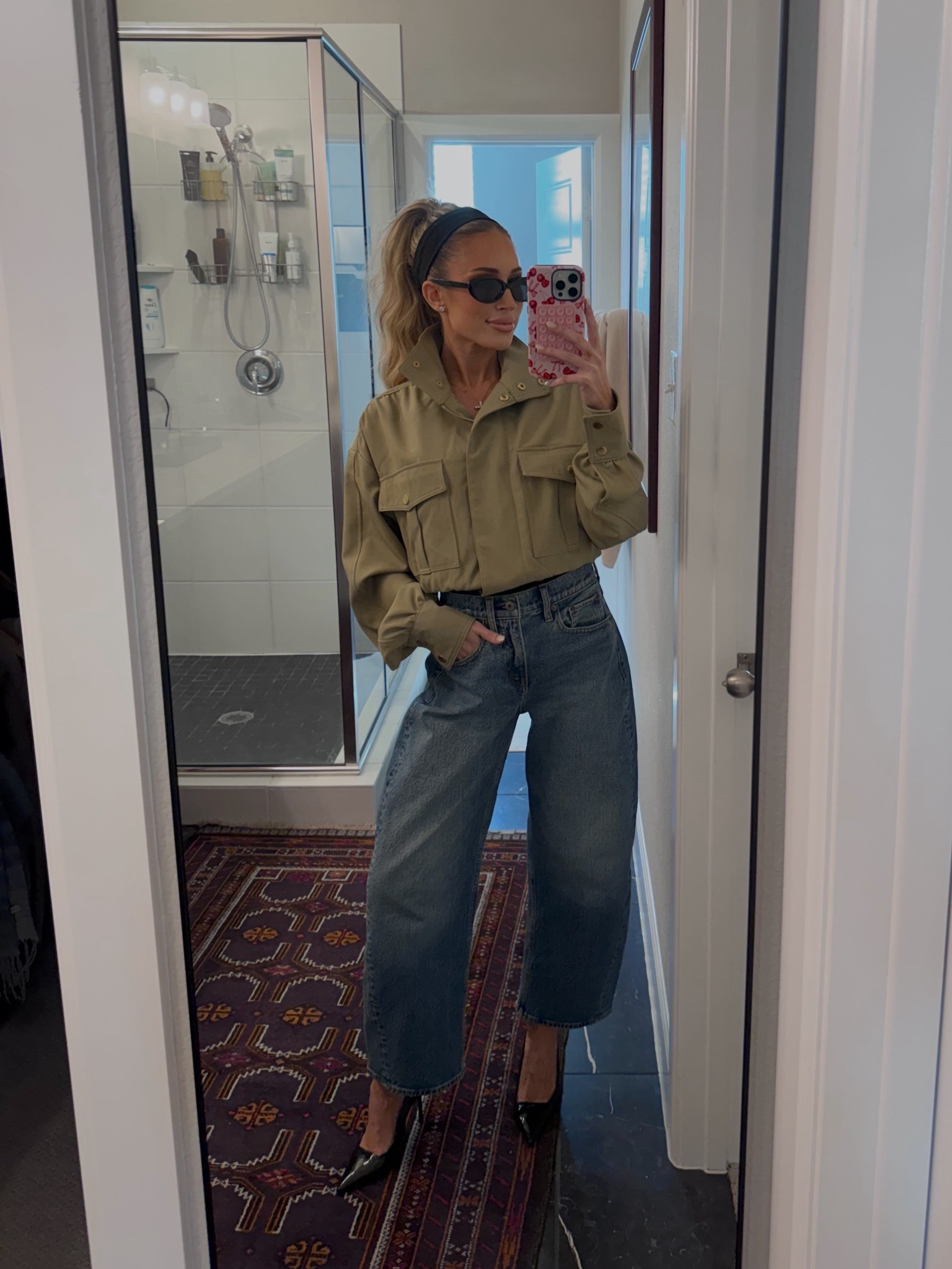 Abercrombie sale alert! 20% off in-app with code “EXTRA20”

Obsessed with these barrel jeans! Got them in 2 different colors. Wearing size 24 Short. 

Sale. Currently on sale. Abercrombie style. Spring style. Outfit inspo. Outfit ideas. Spring outfit. Denim. Abercrombie jeans  

#LTKSaleAlert