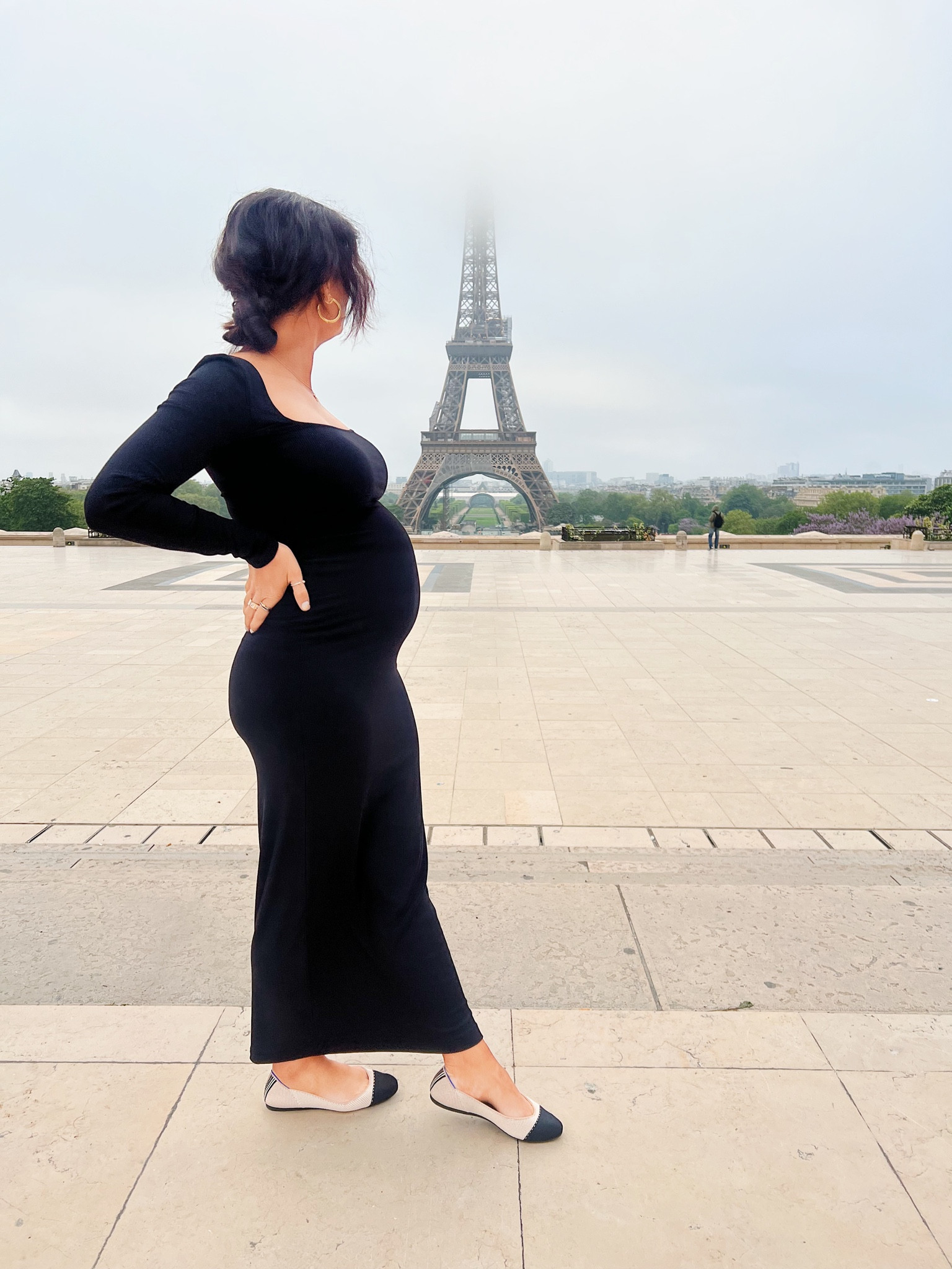 The COMFIEST bump friendly dress! 🙌🏻

• in my true size small
• I sized up a size in the shoes per reviews & they fit perfectly 

#LTKtravel #LTKbump #LTKunder100