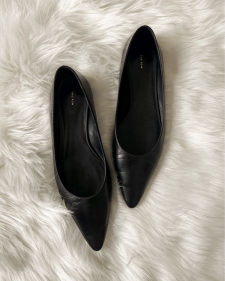 The row black flats (tts) linked similar #fallshoes 

#LTKworkwear #LTKstyletip #LTKshoecrush