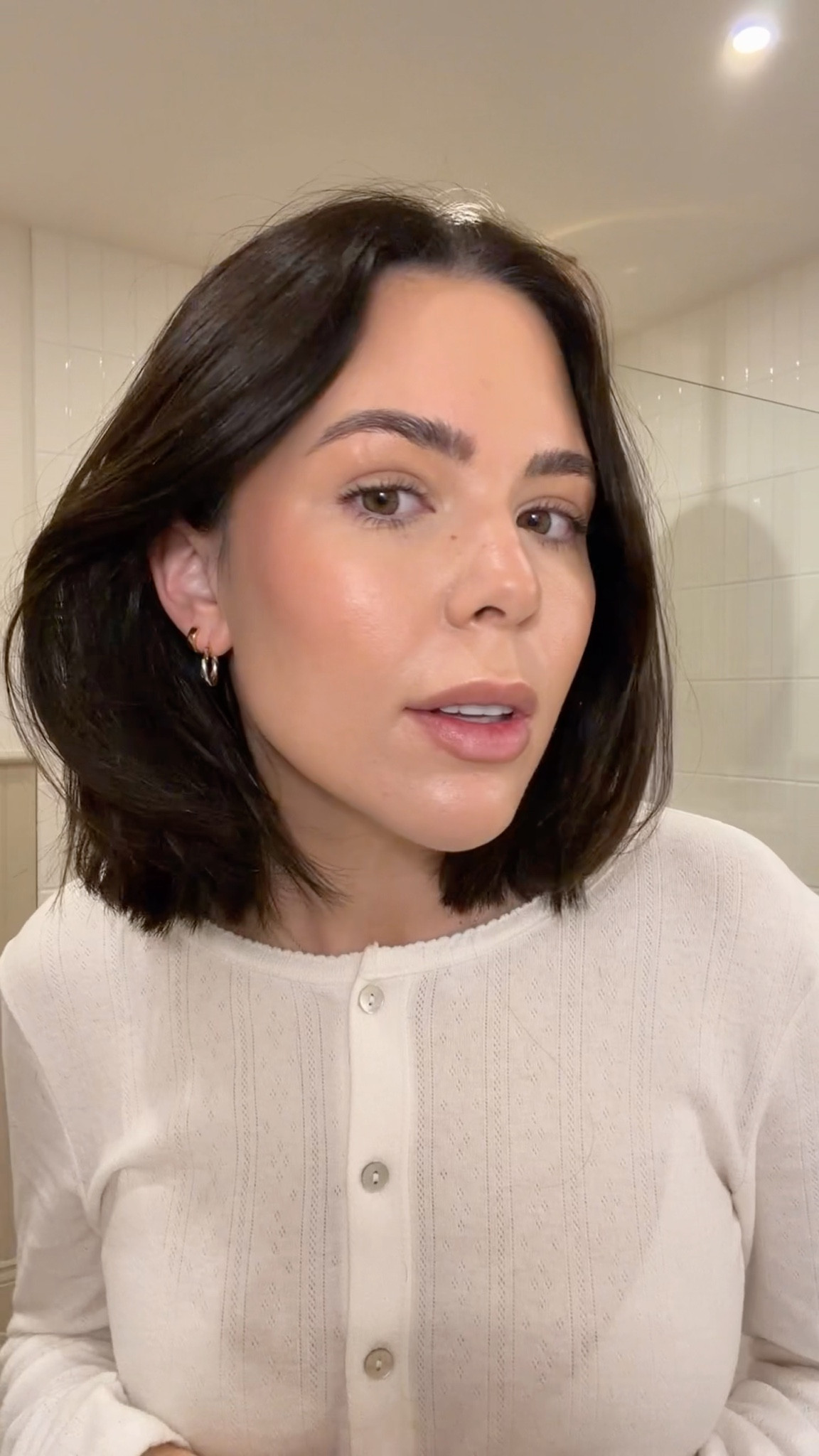 My everyday make up that takes me ten minutes if that ✨ because that’s the only time I have lol! 

hourglass concealer - birch 
VB foundation drops - 4 
rhode blush - sleepy girl 
rhode liner - lunge 
chanel bronzer 
benefit - hoola caramel 

make up, Space NK, Victoria Beckham, hourglass, Rhode, merit, iconic 

#LTKfestive #LTKbeauty #LTKCyberWeek