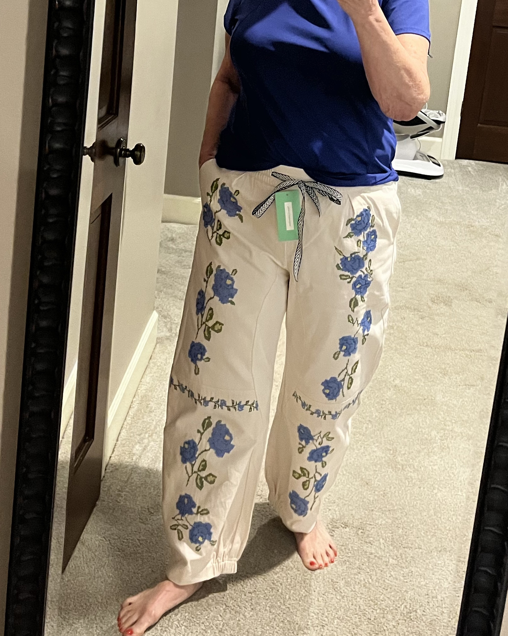 My mom is rocking these barrel jeans! Structured yet flexible with a stunning embroidered design. Adding to my cart asap!

#LTKSaleAlert #LTKootd #LTKActive