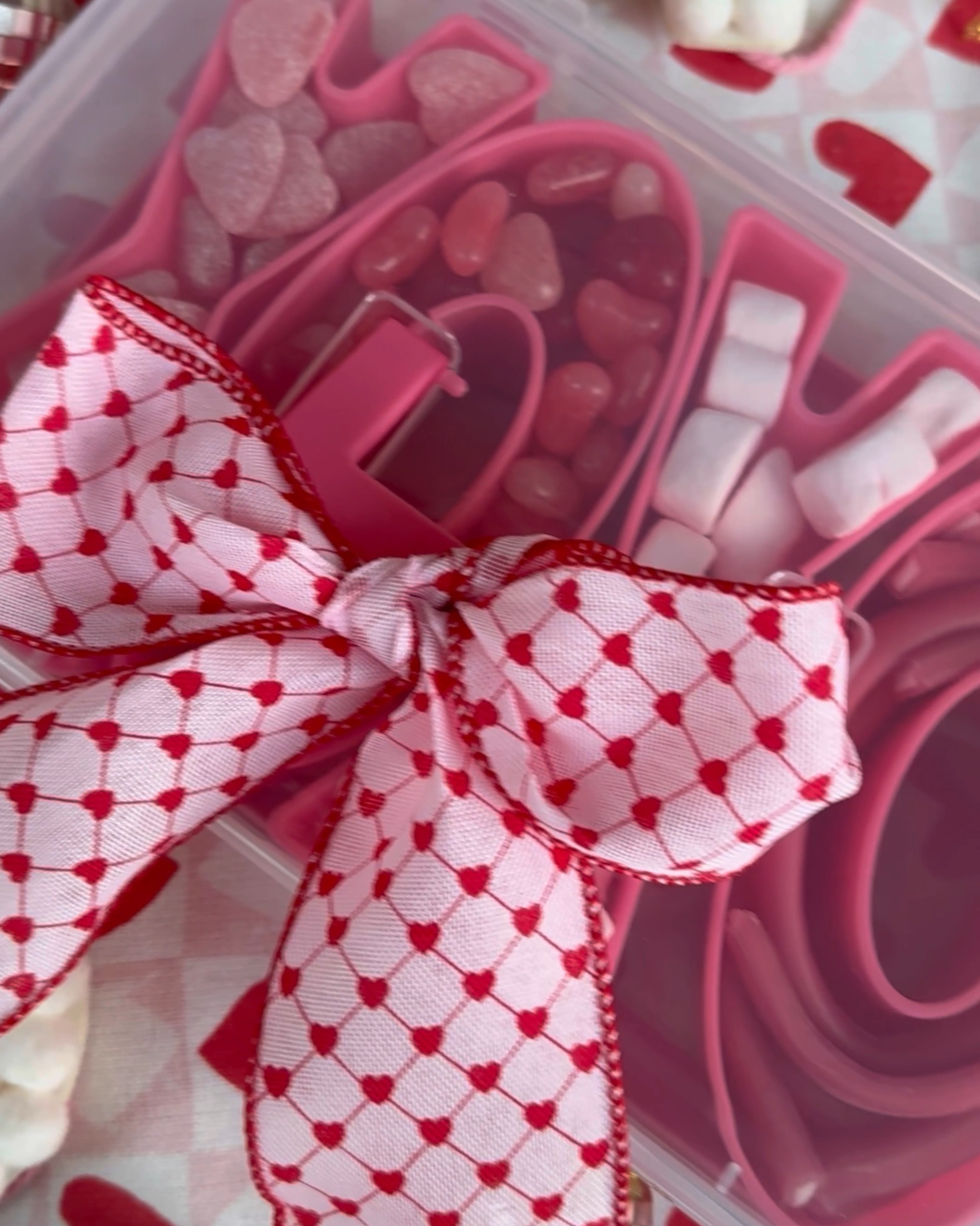 These Valentine’s Day snackle boxes are too too cute! They will make the perfect Valentine’s Day gift for kids, teachers, friends and more! 

#LTKParties #LTKSeasonal #LTKGiftGuide