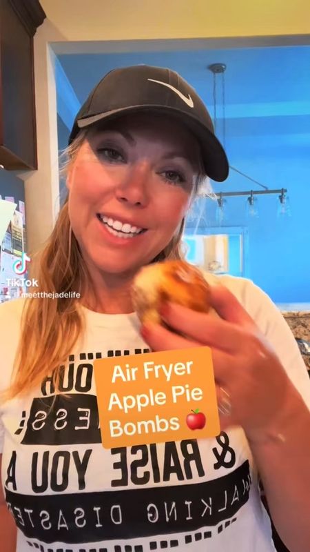 Air Fryer Apple Pie Bombs | Easy desserts | Apples | Recipes | kitchen finds | for the home 

#LTKSeasonal #LTKhome #LTKVideo