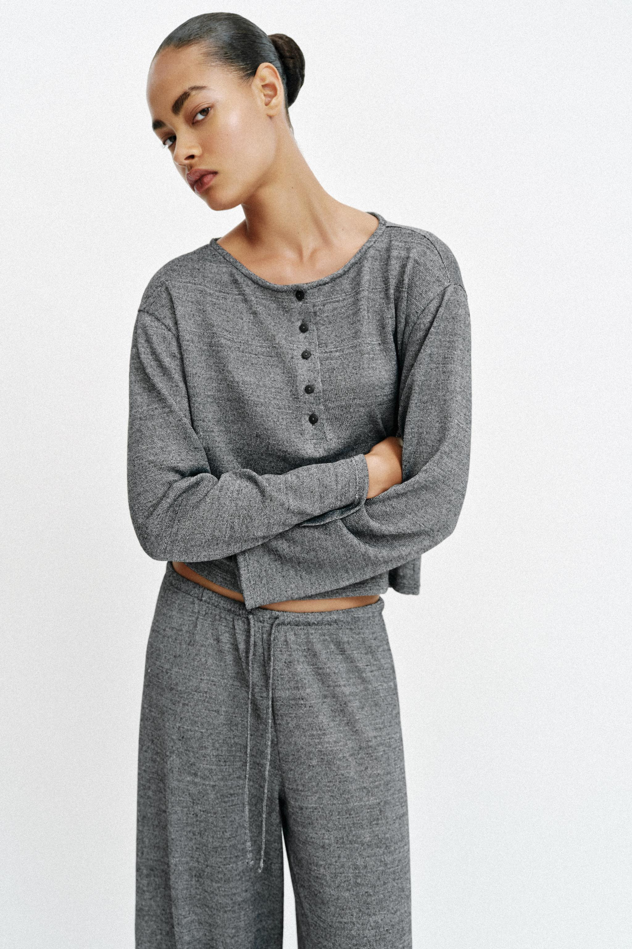 RUSTIC T-SHIRT WITH CREW NECK | Zara UK