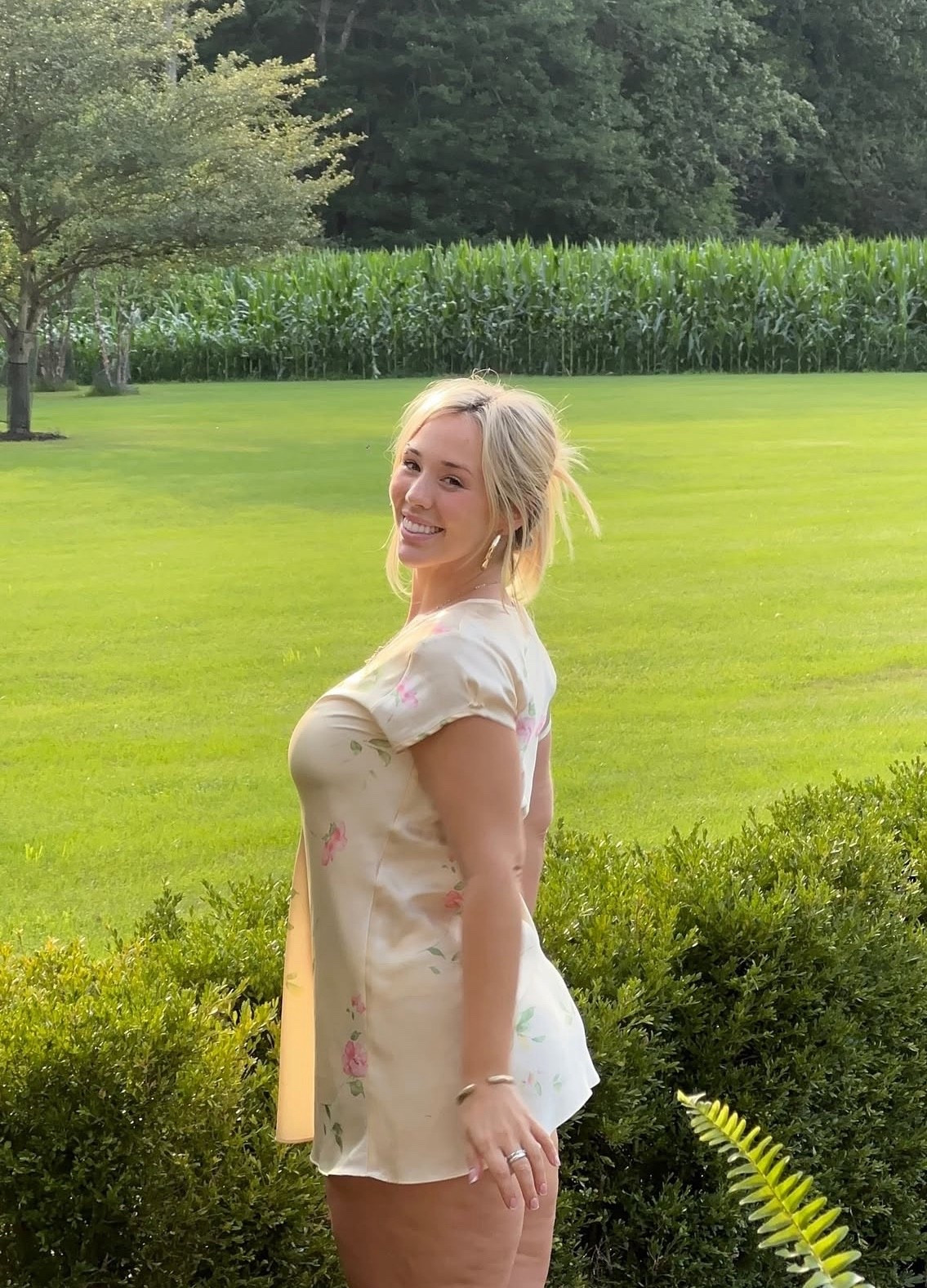 She was a fairy

Mini dress, summer dress, slip dress, floral dresss

#LTKStyleTip #LTKMidsize