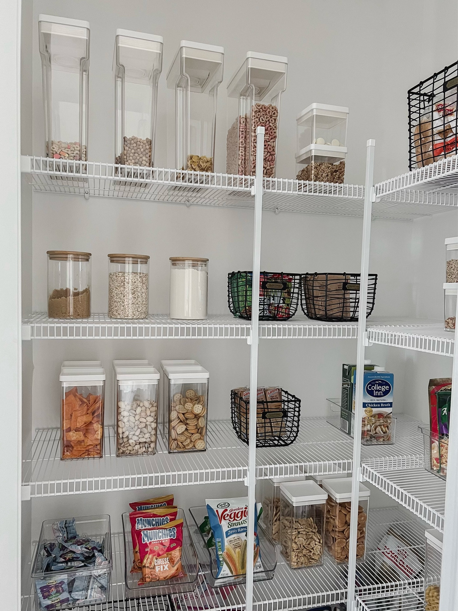 Pantry organization! 


Organization, storage baskets, wire baskets, food storage container, cereal container, fruit basket, glass canisters, kitchen organization 


#homedecor #kitchenorganization #target #targethome 

#LTKhome
