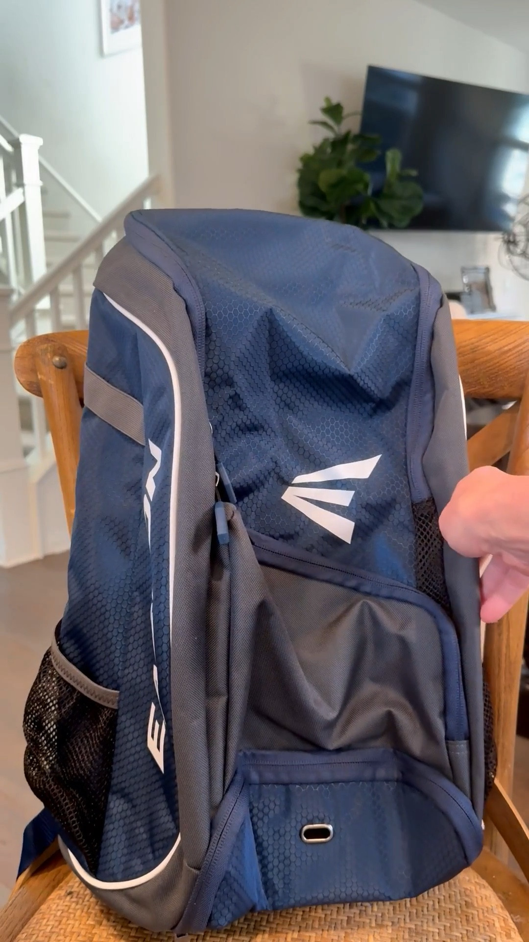 I can’t believe we’re headed into baseball season ⚾️ I got the boys these new Easton baseball bags this year. They’re so spacious, have space on both sides for bats, and a zipper pocket on the bottom for their cleats. They’re straps are adjustable for length snd there is a clip to hang in on the fence. 

Amazon, Easton, kids baseball bags, Tball bag, kids sports bag, baseball bag, Single A baseball bag

#LTKKids #LTKmomlife