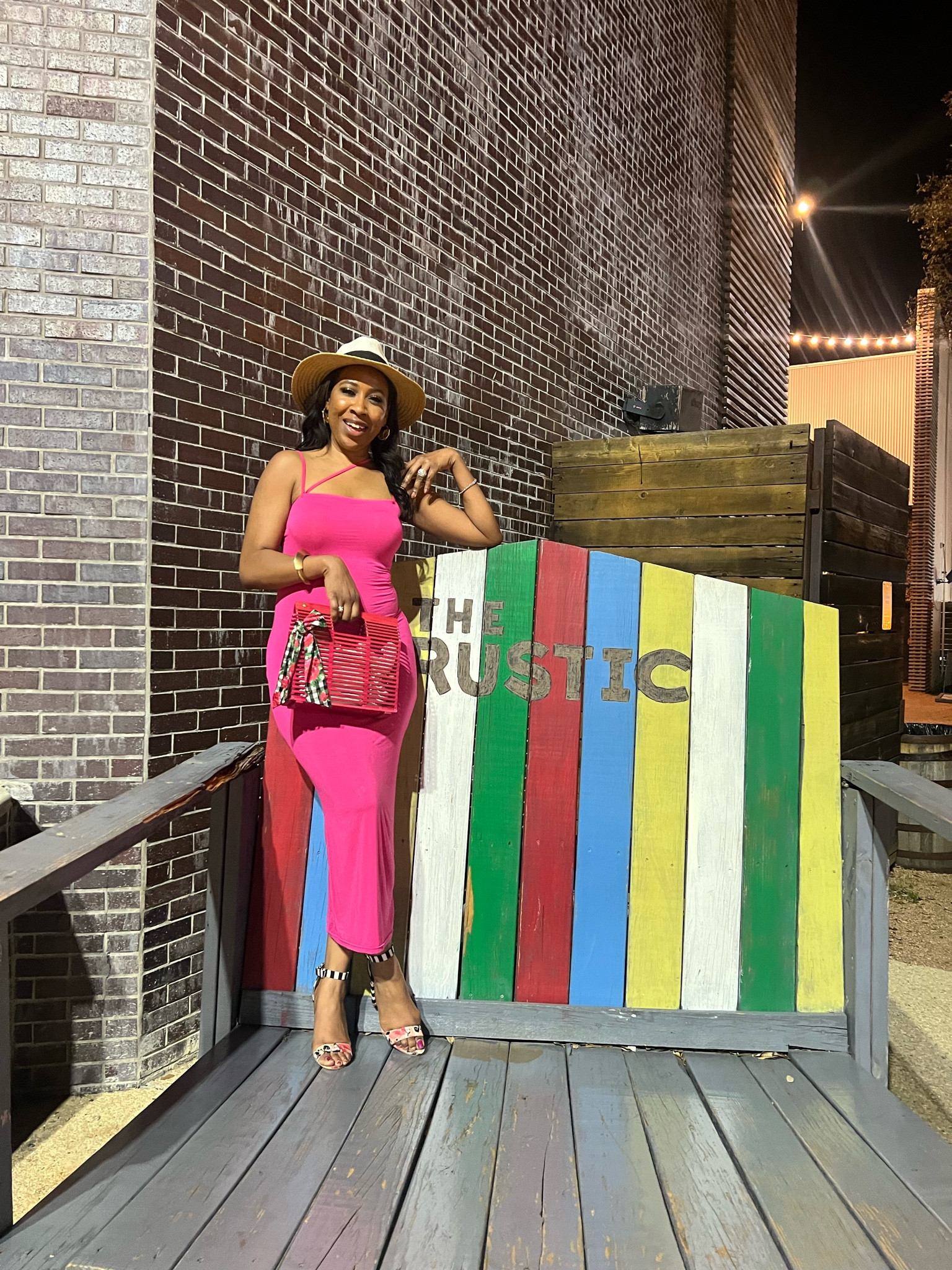 Who says you can't mix prints? Rocking this bold look like a boss in my hot pink bodycon dress and floral & striped heels.🌸💋
#fashionista #Dress #SpringOutfit #ResortWear #VacationOutfits

#LTKover40 #LTKstyletip #LTKfindsunder50