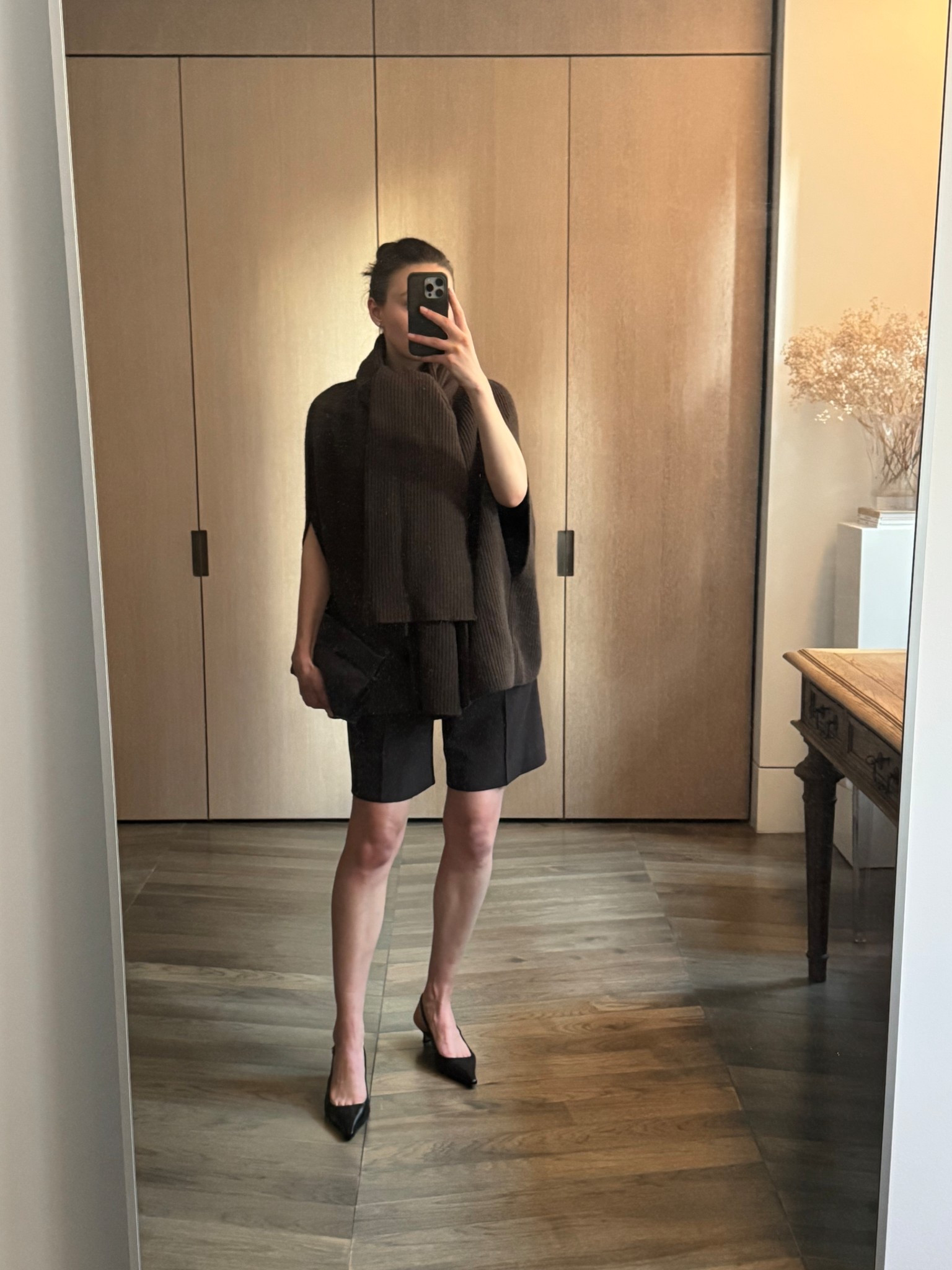 Hemmed the shorts just above the knee 

#LTKStyleTip #LTKItBag #LTKShoeCrush