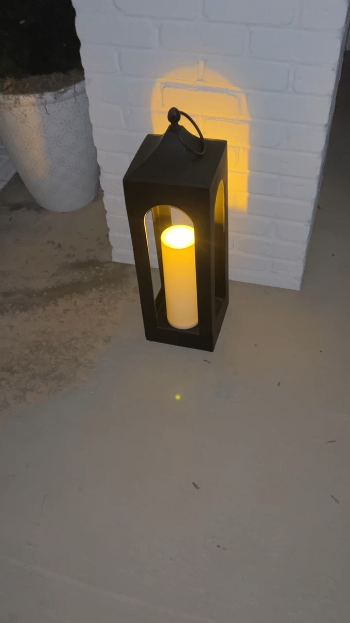 I absolutely love these outdoor battery powered candles from Amazon! So bright, flickers like a candle, and comes with a remote!


#amazonfinds #amazonhome #outdoorhomedecor #outdoorlighting #homedecor

#LTKCyberWeek #LTKHome #LTKHoliday