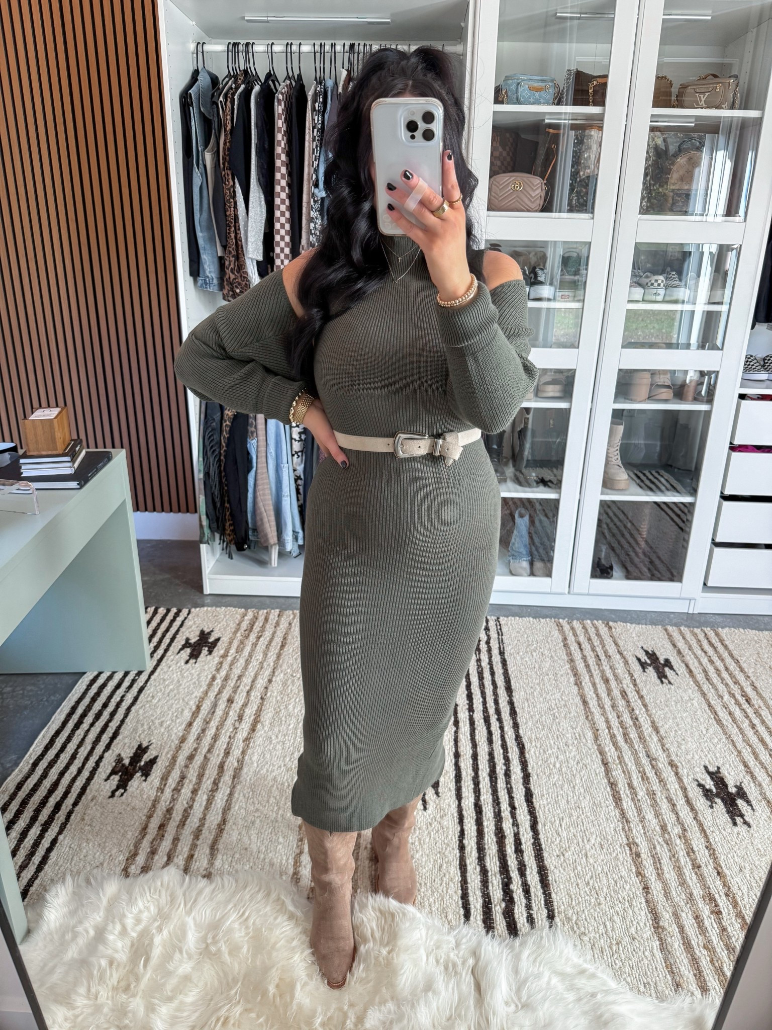 Sweater Dress Date Night Outfit 🤍

Dress & Shrug Set - small
Belt - small
Shapewear - medium

This sweater dress & shrug combo feels so high quality (& love that it could be worn separate as well 👏🏼) I paired it with this western belt & my Tecovas cowgirl boots! 



#LTKPetite #LTKFindsUnder100 #LTKFindsUnder50