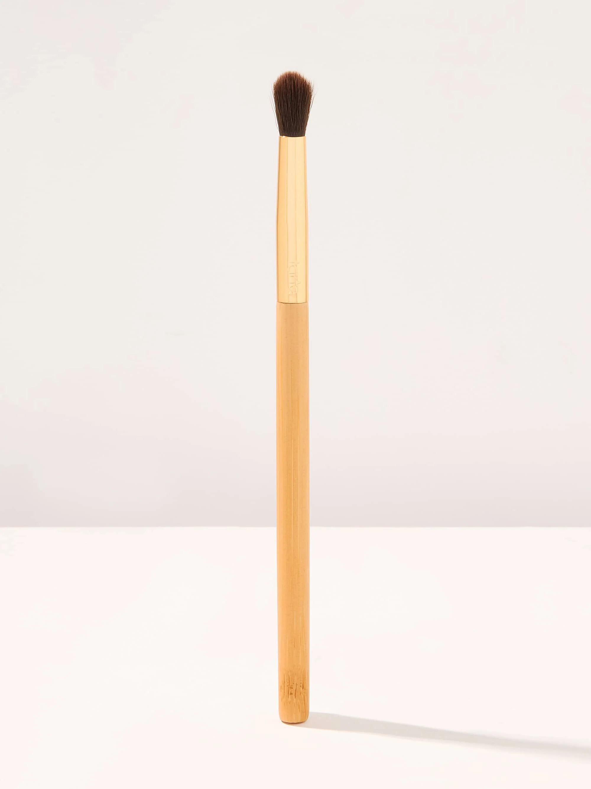 tapered blending eyeshadow brush | tarte cosmetics (Global)