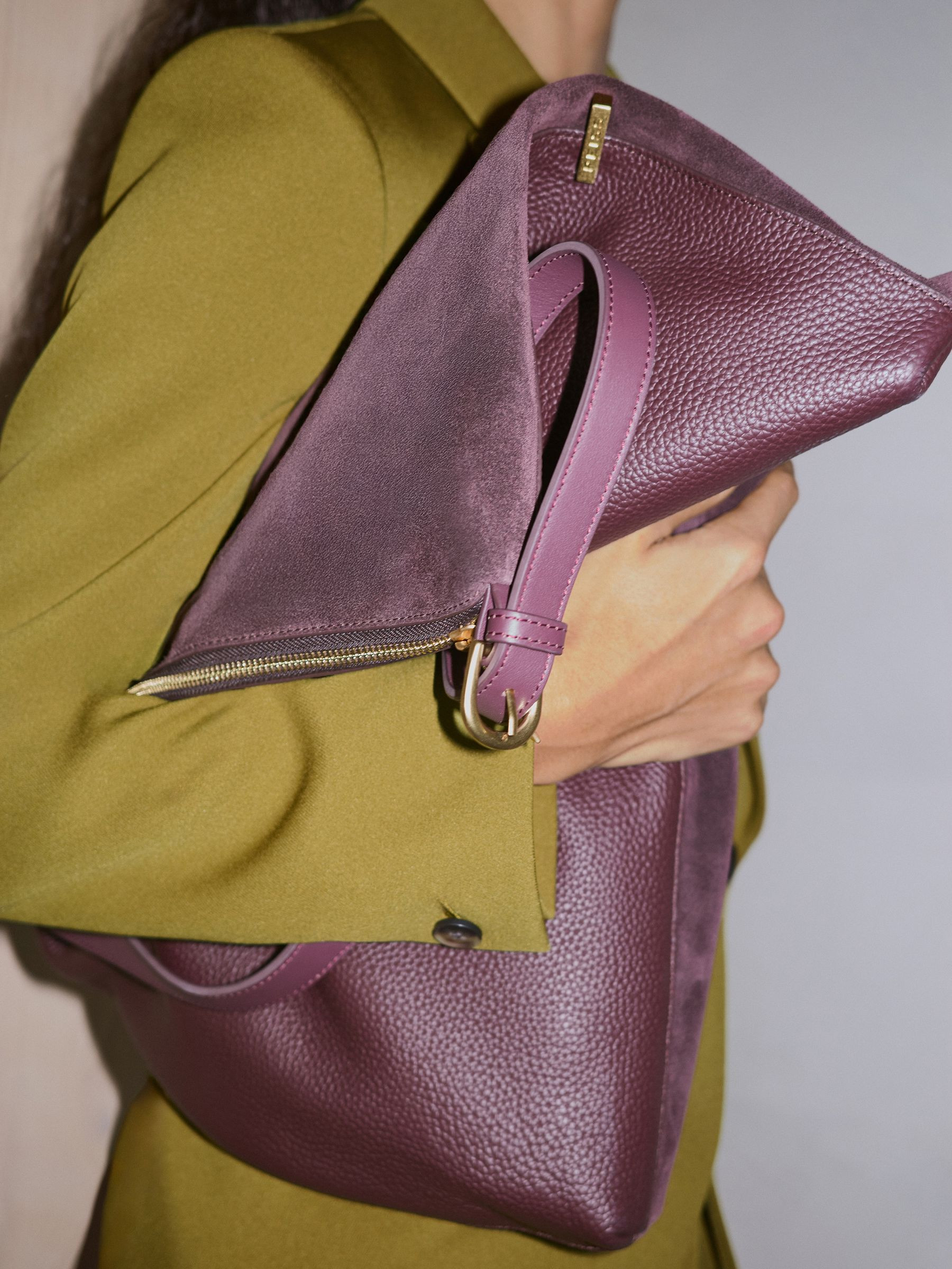 Grained Leather Tote Bag in Burgundy | Reiss UK