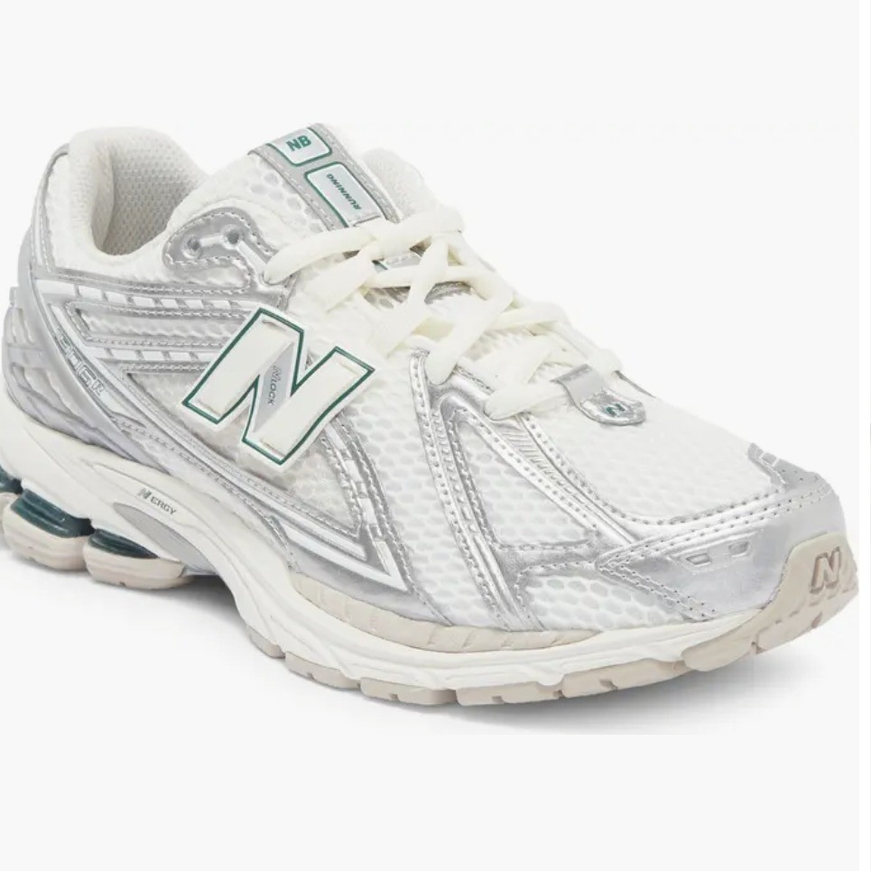 Neutral everyday shoes. Workout shoes, shoes, active wear, workouts 

#LTKfitnessgoals #LTKActive