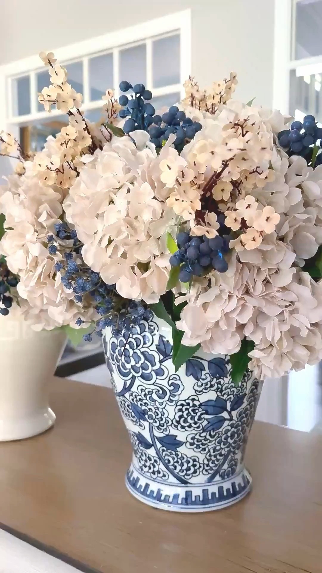 Fall styling with chic florals in beige and blue!

Fall home, chic fall finds, fall home decor, fall blues and cream, chic home, chic decor, blue home decor, blue fall decor, home finds, home decor

#LTKSeasonal

#LTKhome