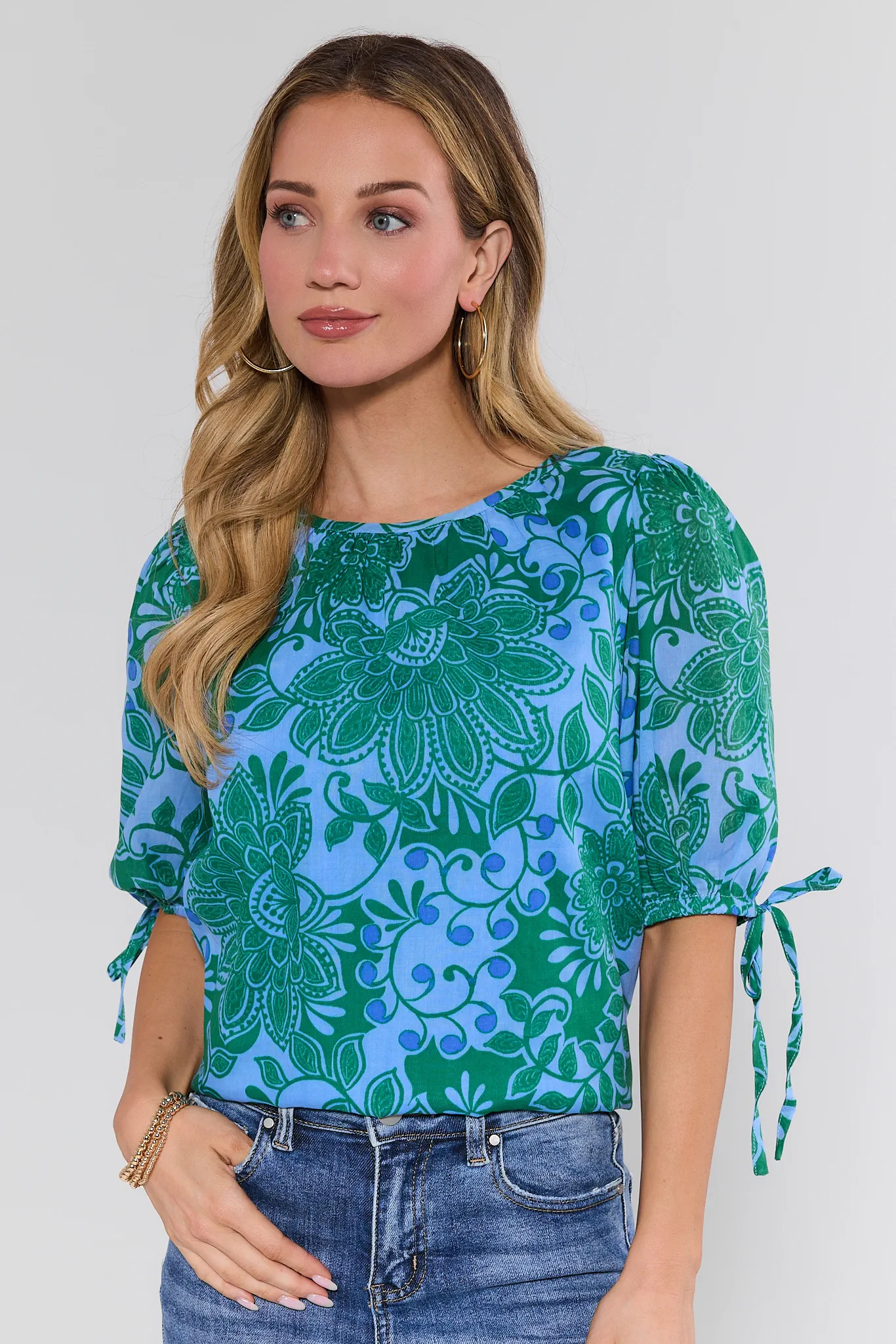 Kelly Blue Floral Puff Sleeve Top | Avara