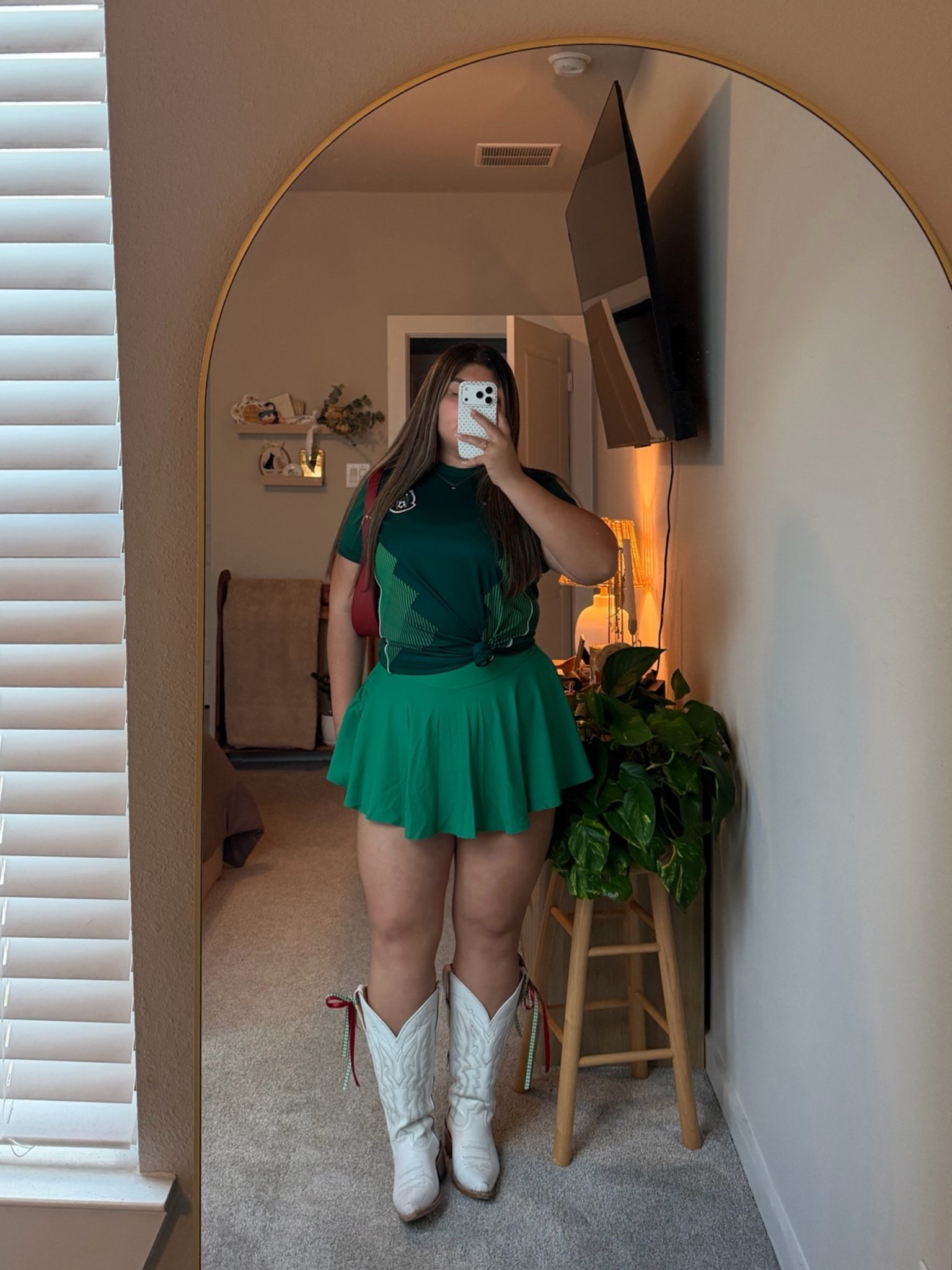 the cutest skirts 💚💫

#LTKootd