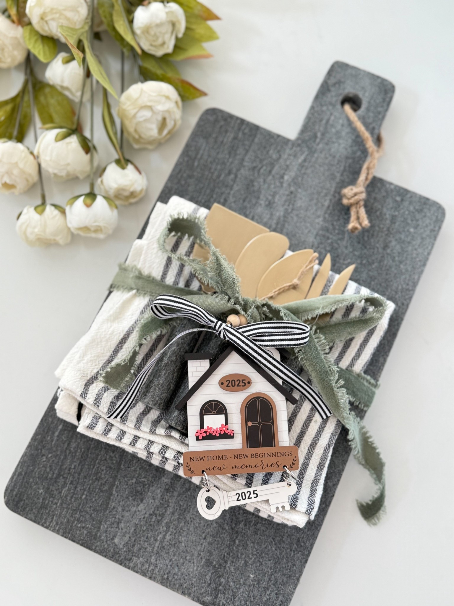 Housewarming gift idea! #realtorgiftideas

#LTKFindsUnder50 #LTKHome