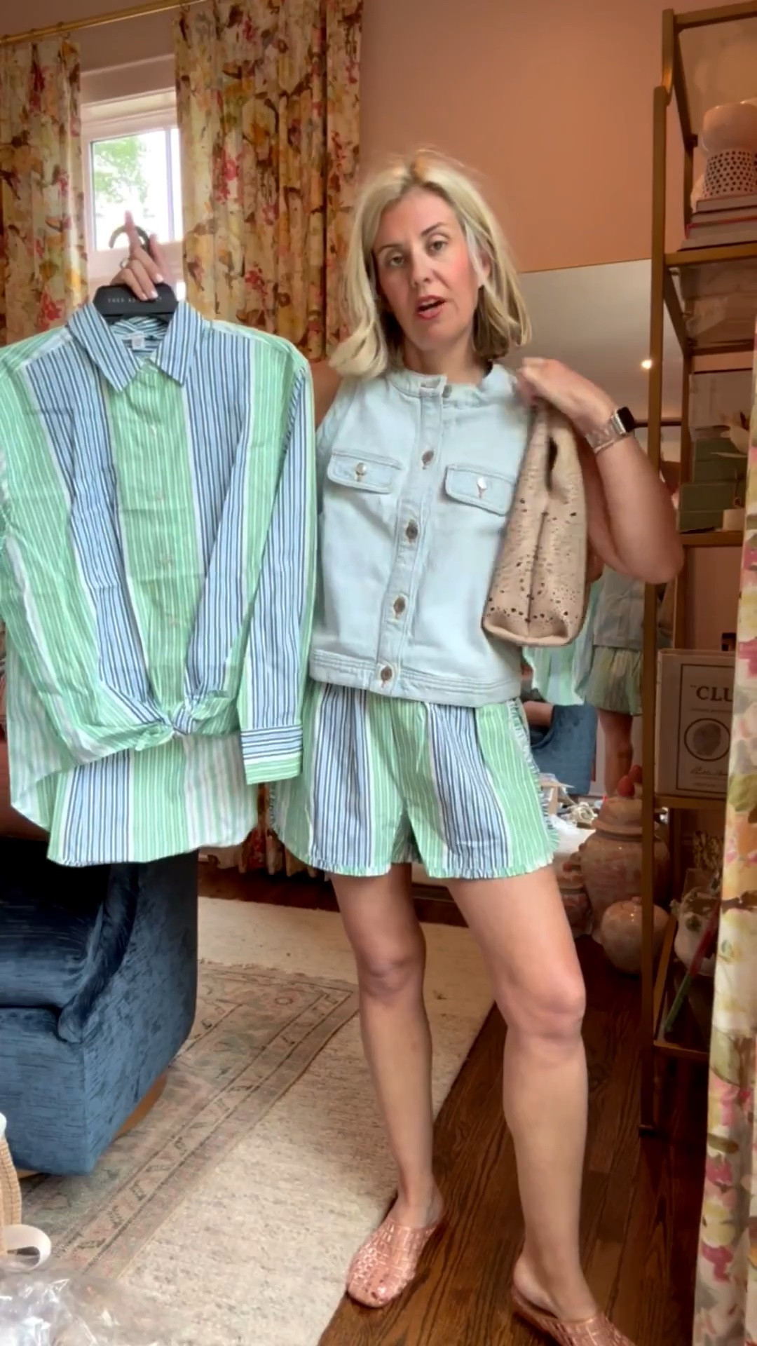 Ok cuteness overload….the details of these shorts are so cute. Do y’all like them as a set or with this denim top?
Tops - xs
Shorts - small (need xs)
Jelly’s - 8 tts
￼

#LTKdayinmylife #LTKmomlife #LTKstorytime