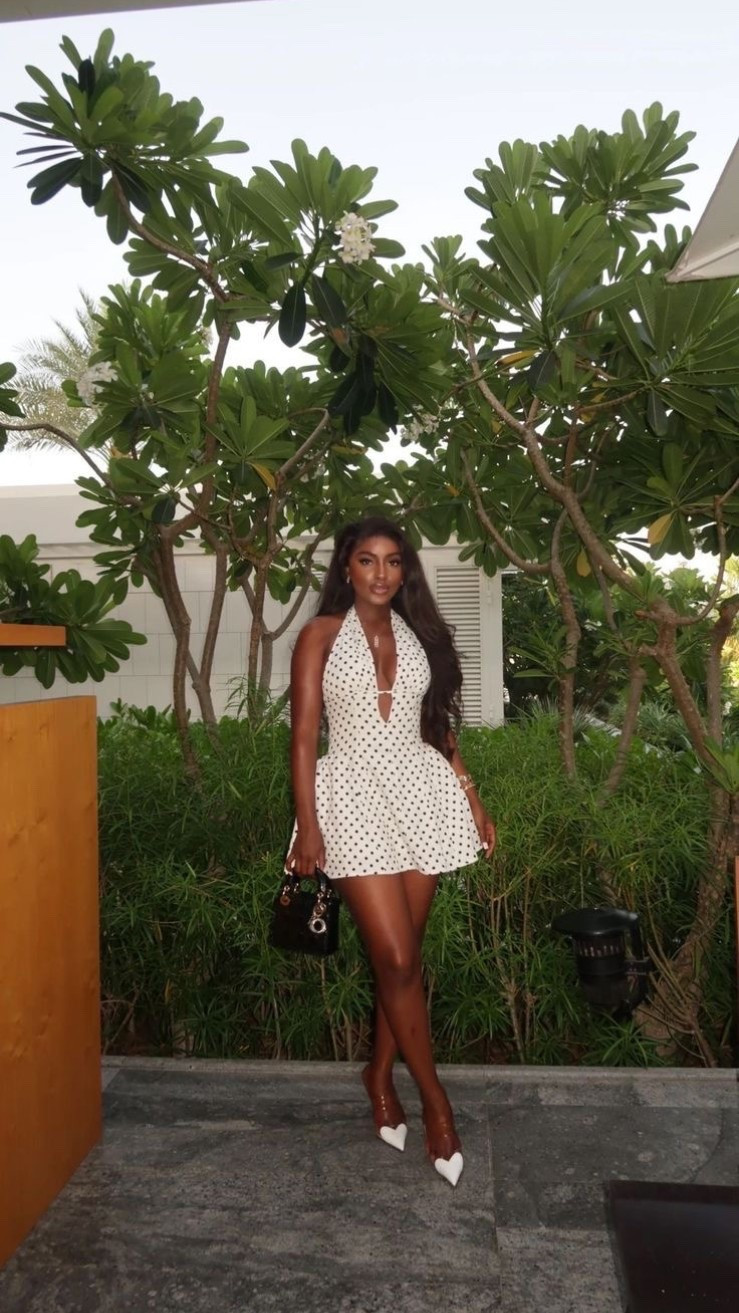 Polka dot dress
White pumps

#LTKPetite #LTKFestival #LTKBeauty