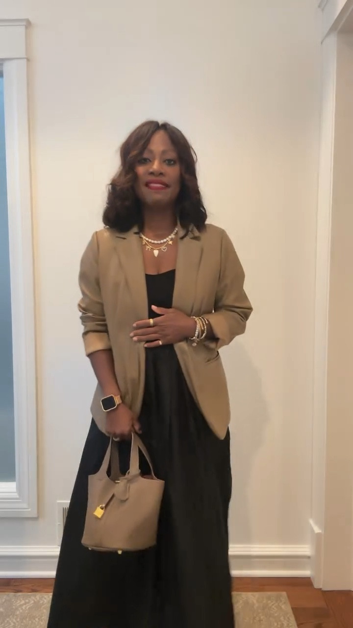 Favorite little black dress from @me_andem!  Missing London and my girls but having a gno!
 

#ootn #gno #londoncalling #minimal #theater #littleblackdress #minimal #neutral #jcrew  #fallfashion #fashionstyle #madlystylish

#LTKStyleTip #LTKParties #LTKFallSale