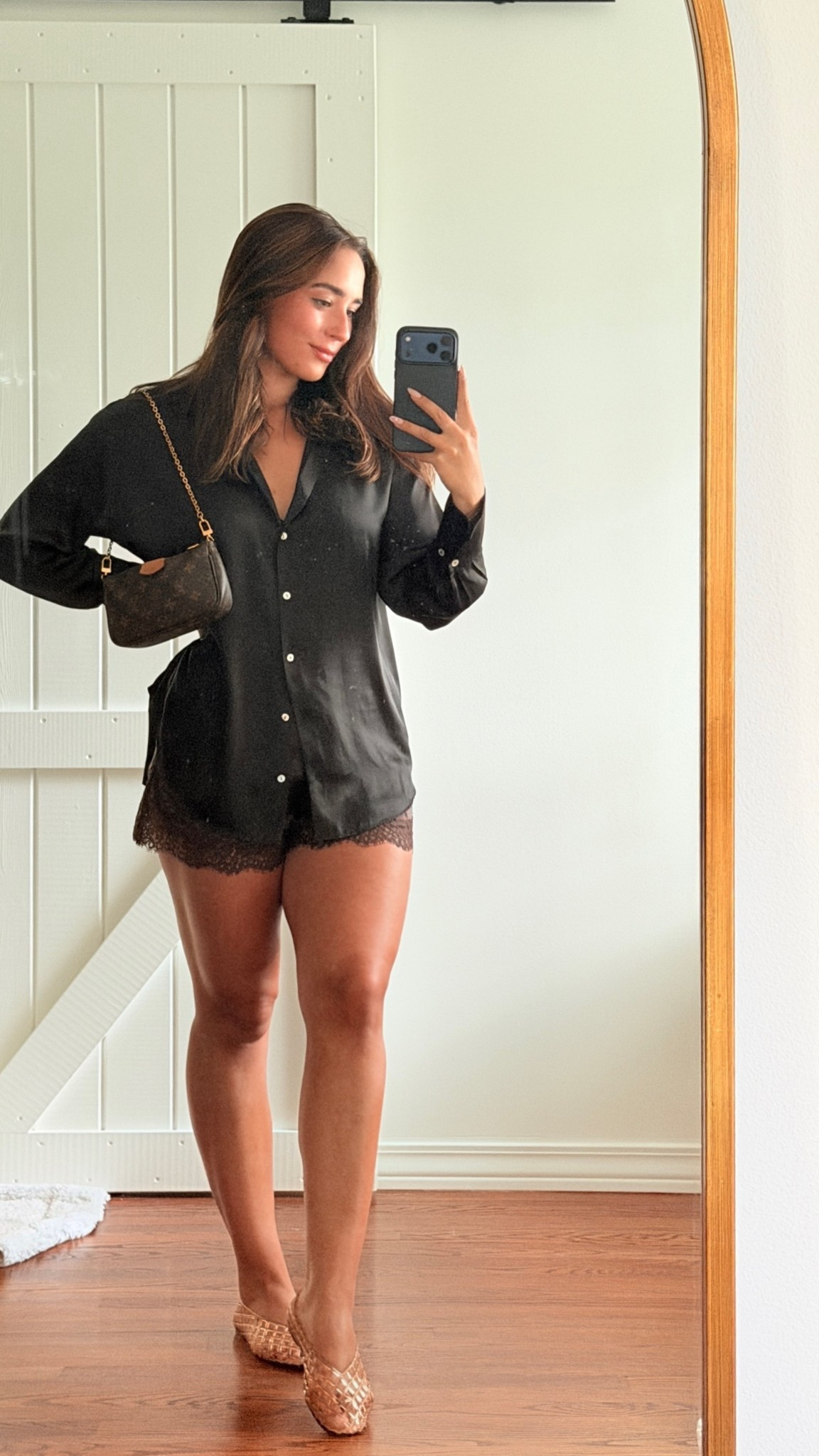 summer work outfit 🤎

Shirt sz 4 
Shorts sz sm
Shoes 6.5 (I sized down)

#LTKootd #LTKU #LTKSeasonal
