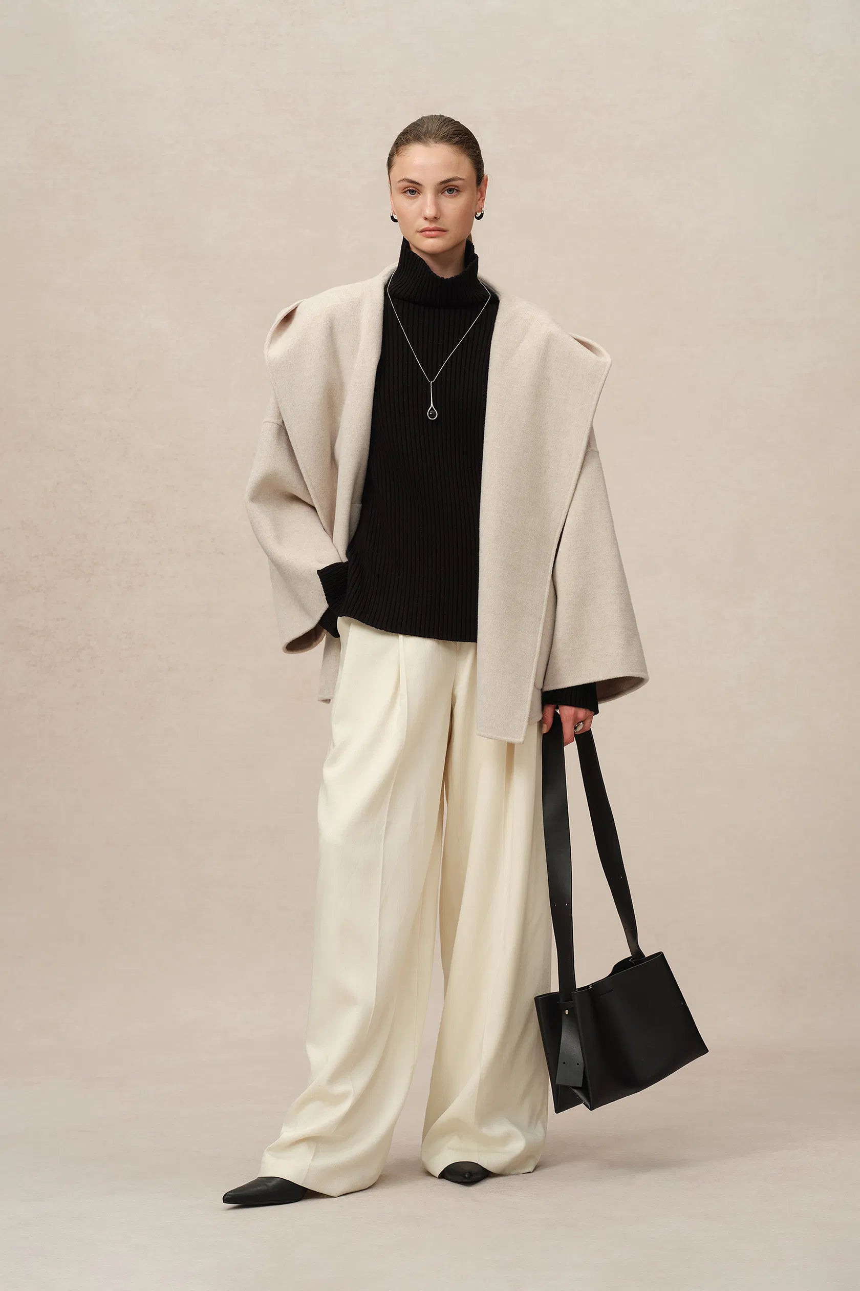 Lanza Handcrafted Hooded Cashmere Double-Face Coat in Merino-Cashmere | Fabrique