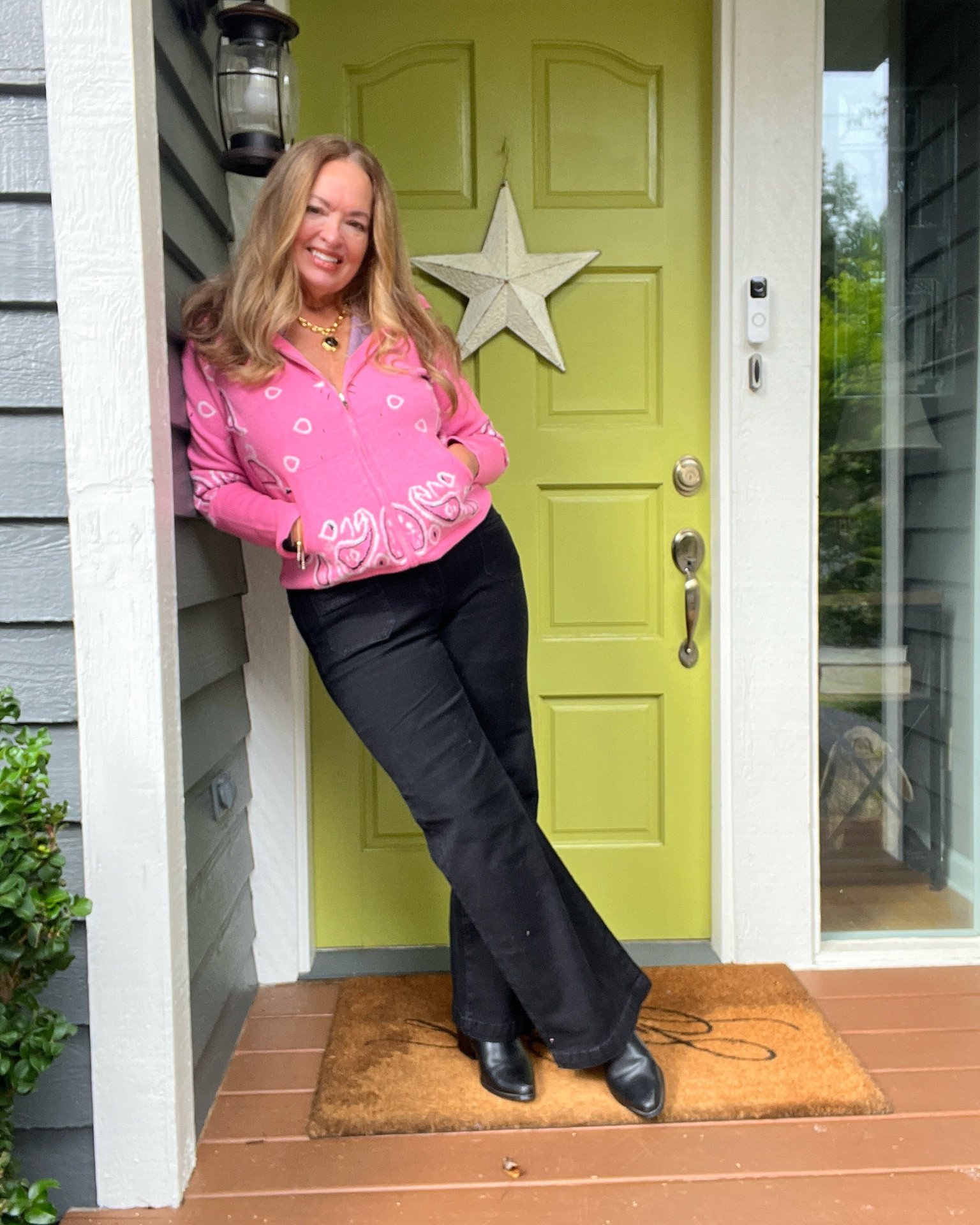 Give me all the bandana/paisley print that is oh so trending. Make it pink🎀. 

Black denim and zip up knit wear scream Fall Season. Both affordably priced.

#LTKgrwm #LTKMidsize #LTKootd