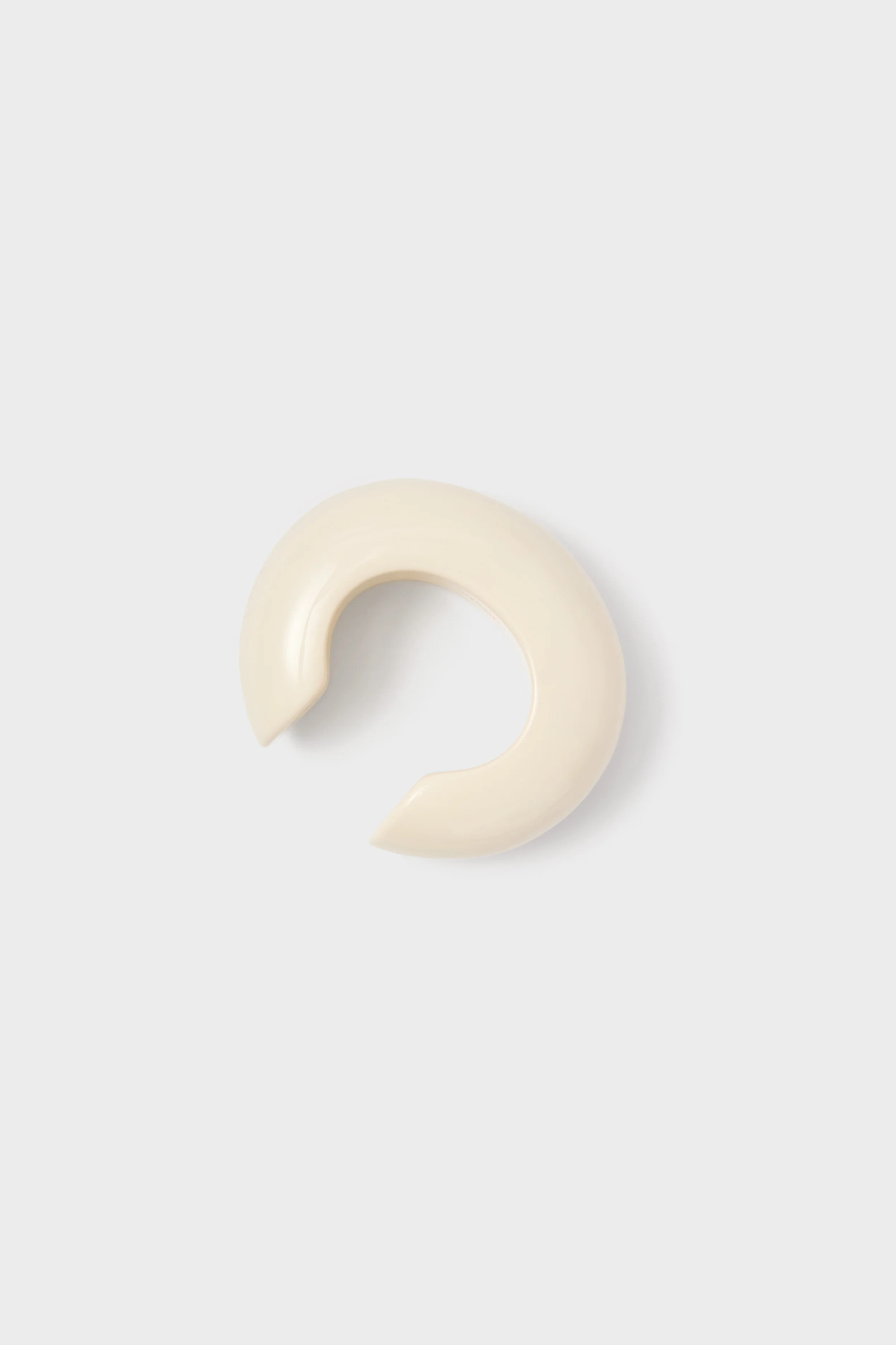 Alabaster Arc Cuff | Tuckernuck (US)