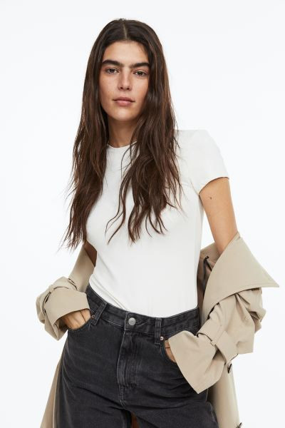 Fitted T-shirt | H&M (US + CA)