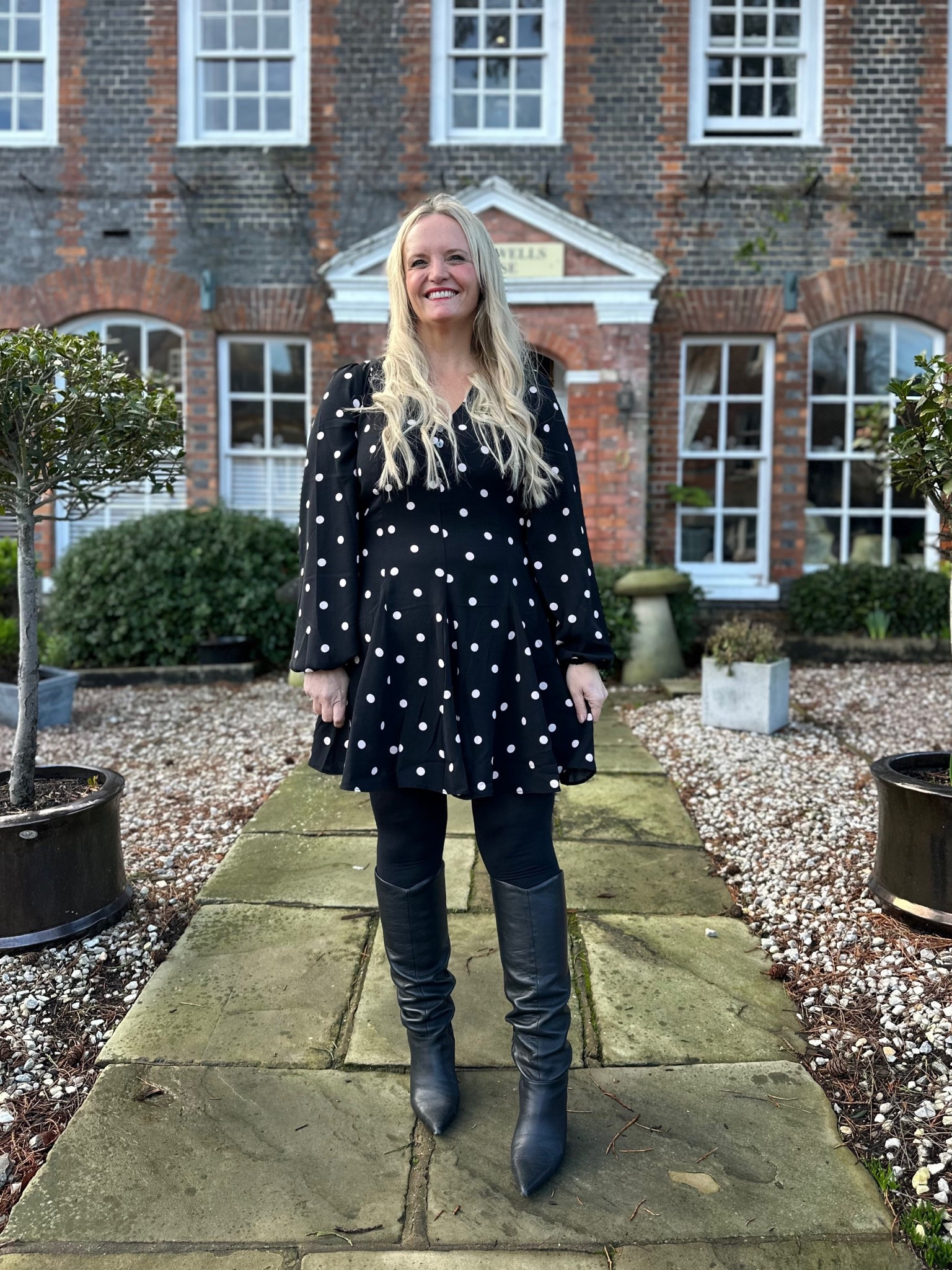 Another day, another polka dot dress! This time a short and sassy one that’s also a bargain price 🖤

#LTKpetite #LTKuk #LTKdresses