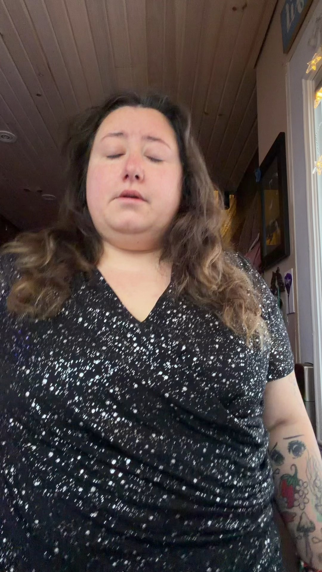 You know- stay Gucci stay pleasant but it’s okay if you need time. Today I didn’t even share the full #ootd so here is the details

Shirt: @bloomchic 
Leggings: @lululemon 

I don’t have a lot in me today as well as this week. I know I have stuff to put out but I know it’s okay to take it slow. I hope that those that are struggling this season that we get through this together- we can and we will. Sending love on this Monday xxx

#plussize #monday #motivation #takeiteasy #lifestyle 

#LTKwinter #LTKplussize #LTKcanada