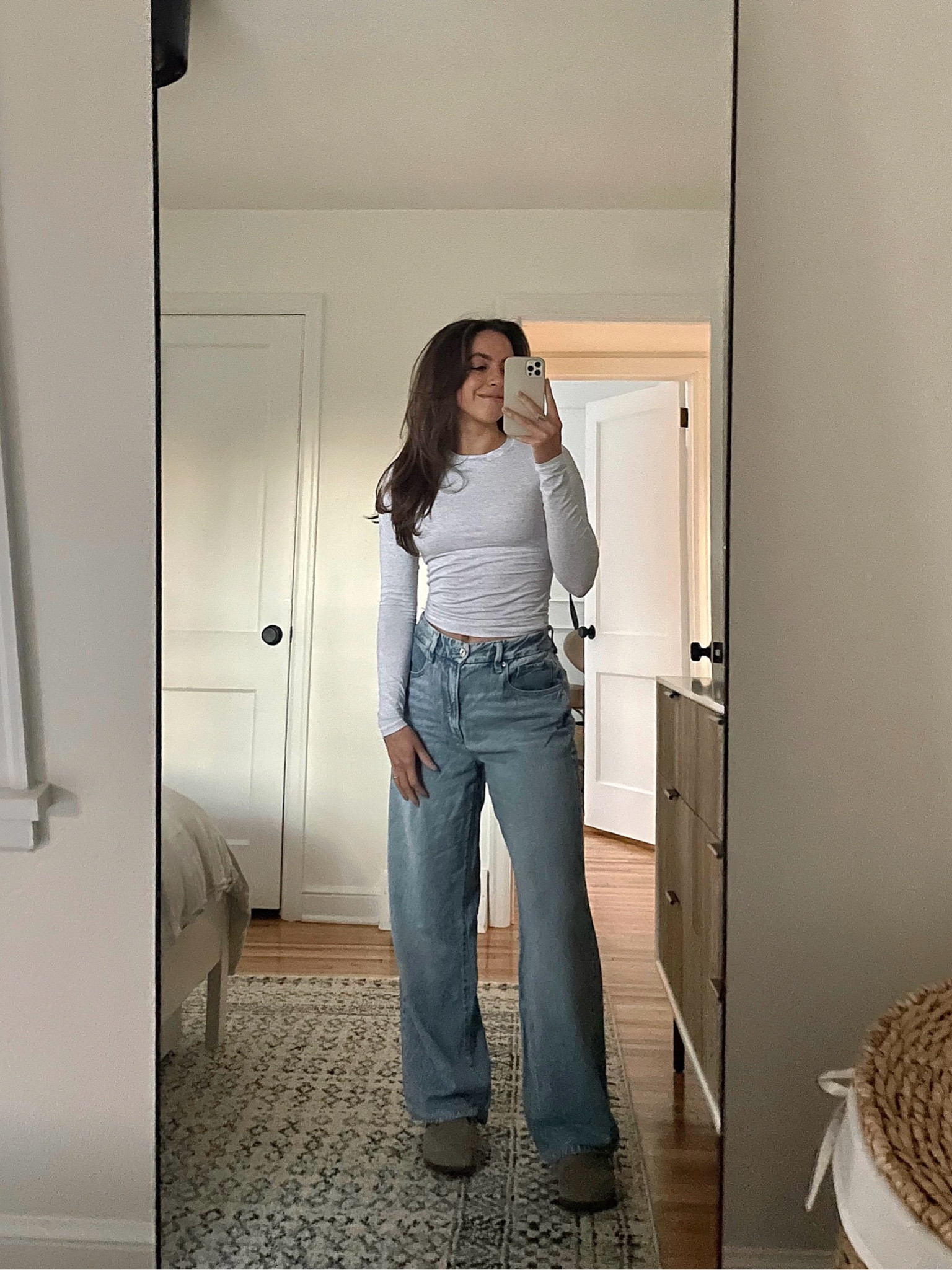 Jeans run very large - I sized down 1 but could’ve sized down 2 and still been fine. 
Top size xs
I find the birks tts

#LTKStyleTip #LTKFindsUnder100 #LTKFindsUnder50