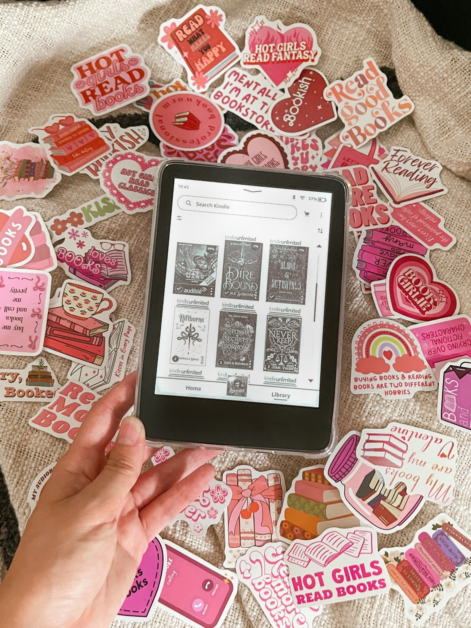 I’m a kindle girlie now 🙌🏼 

#LTKxAmazon #LTKsale