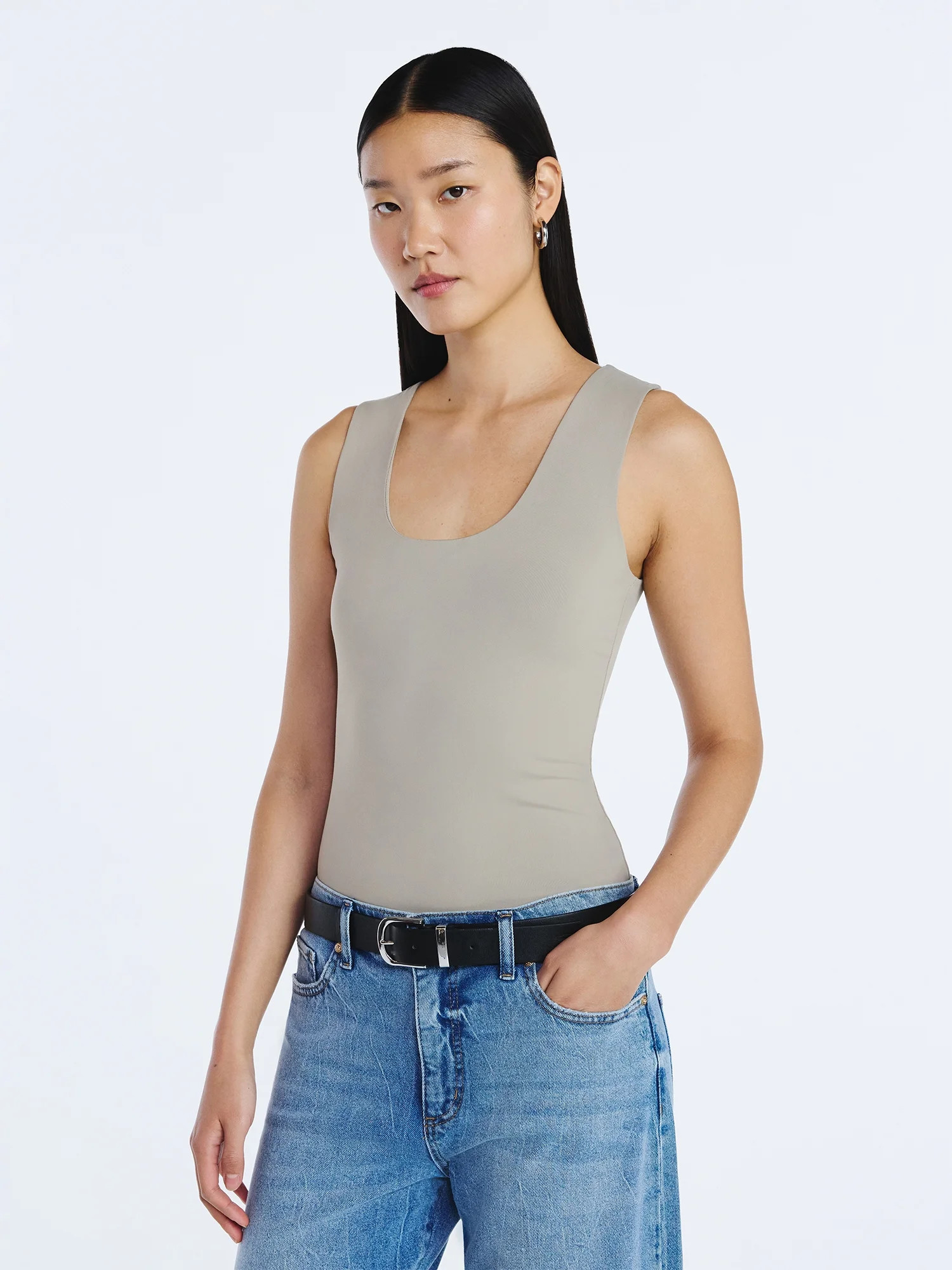 Scoop Women's Sleeveless Scoop Neck Contour Top, Sizes XS-XXL | Walmart (US)