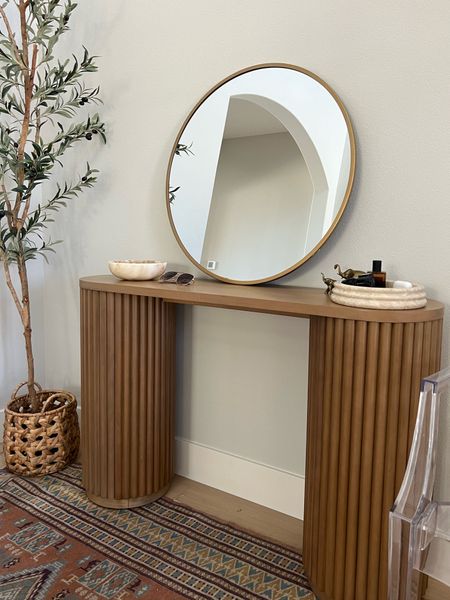 Entryway console table from Target #TargetFind

#LTKHome
