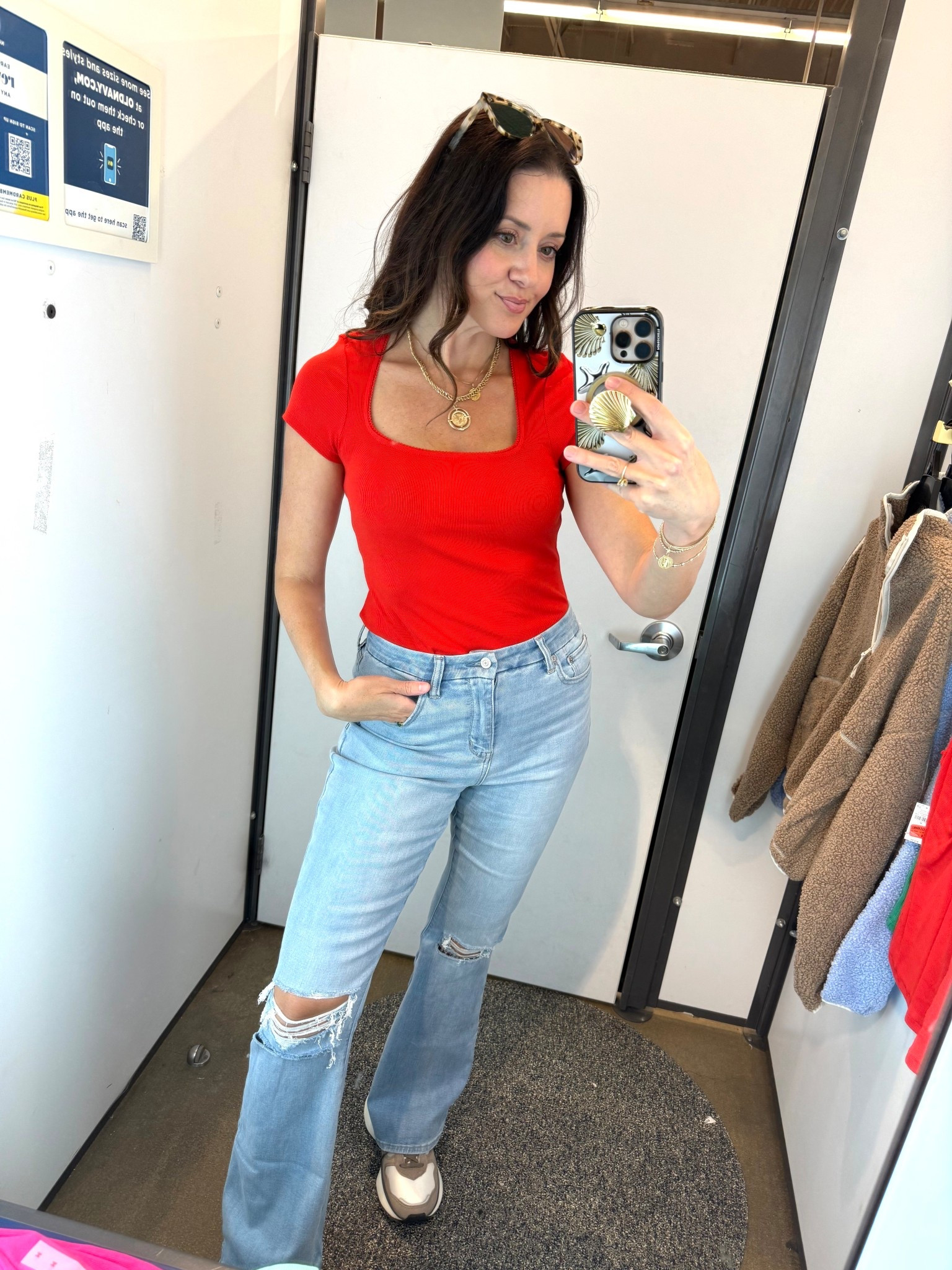 Cute red square neck tee for holidays 