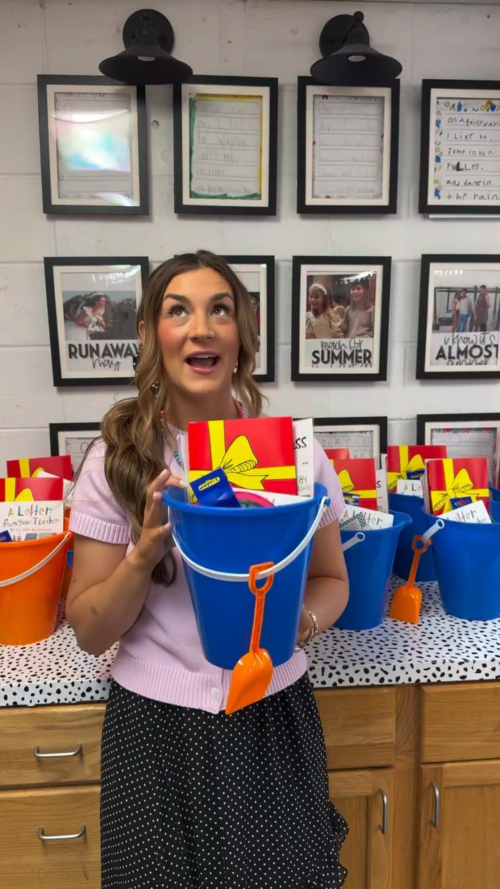 STUDENT EOY GIFTS🌈✏️🤭🥹🖍️📓

#LTKKids #LTKU #LTKvlog