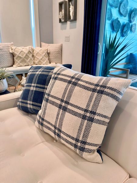 #Walmartpartner Just scored these stunning pillows from @Walmart and OMG, they're even more fabulous in person! 😍 Even better, they’re affordable! And the quality was nice! So thrilled with my find! Can't wait to shop the rest of My Texas House collection at Walmart. #walmart #walmarthome 