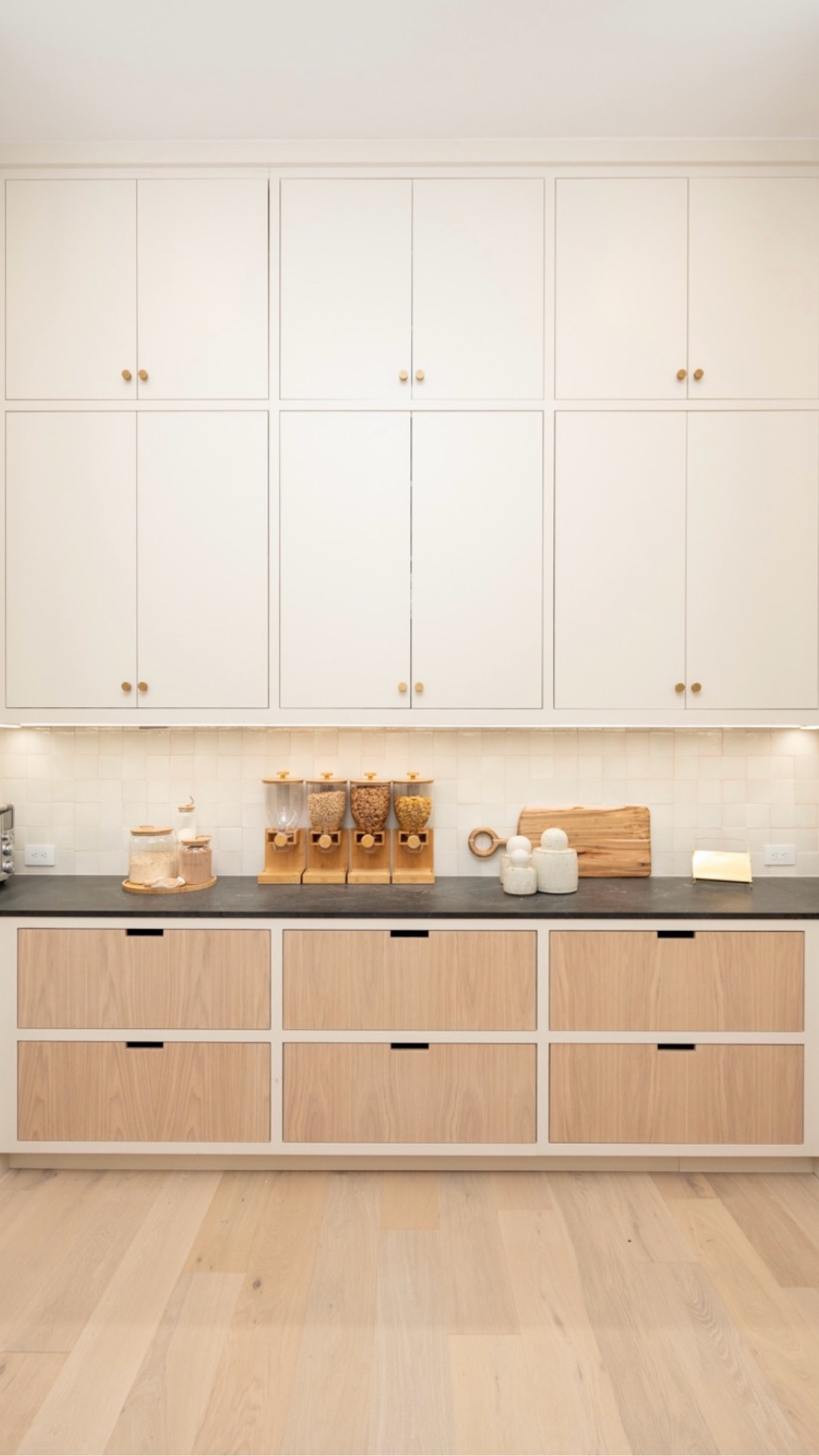 Pantry organization at The Modern Muse!


Home tour, dream pantry 

#LTKFamily #LTKStyleTip #LTKHome