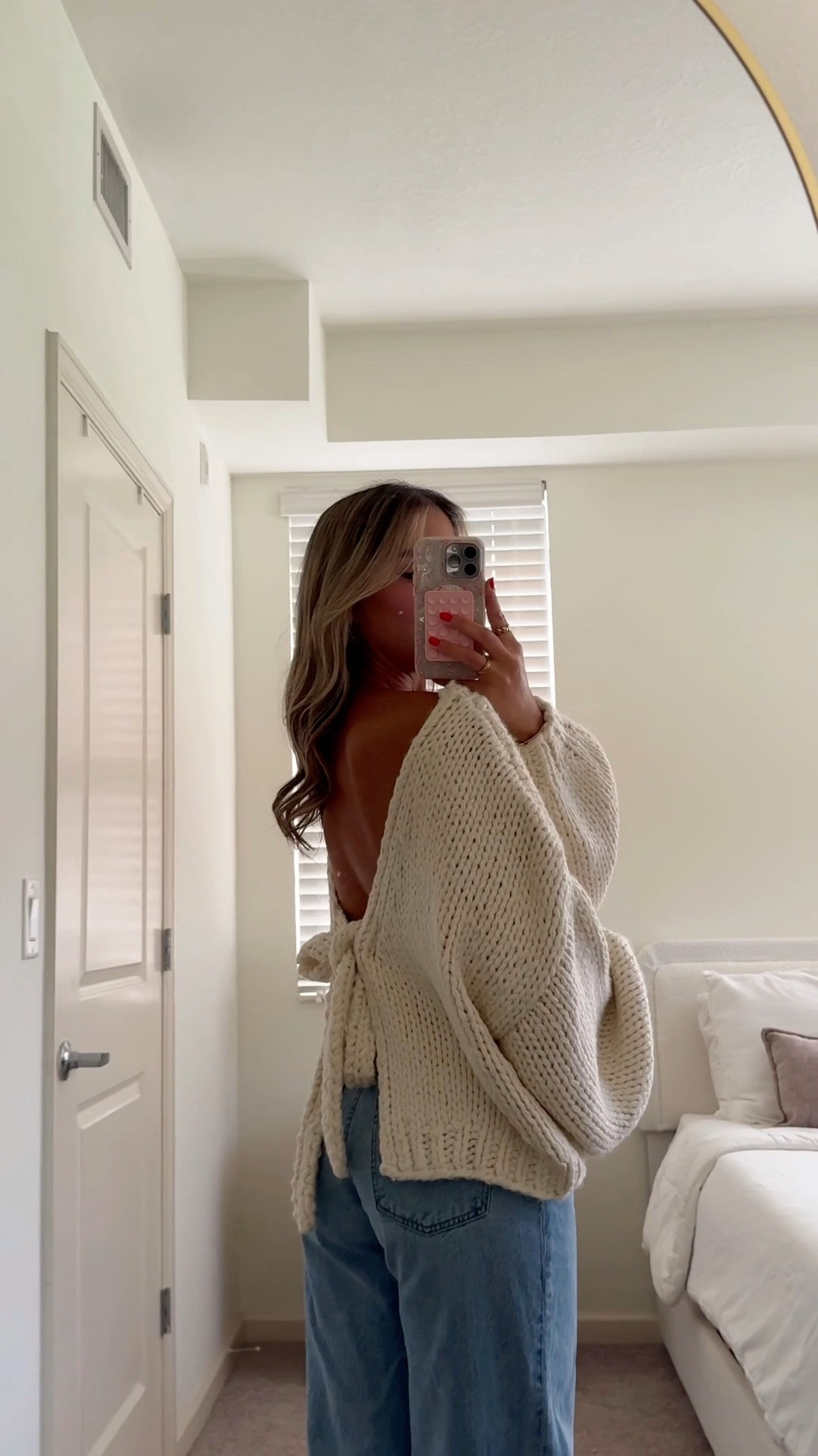Two perfect sweaters for fall 🤍
