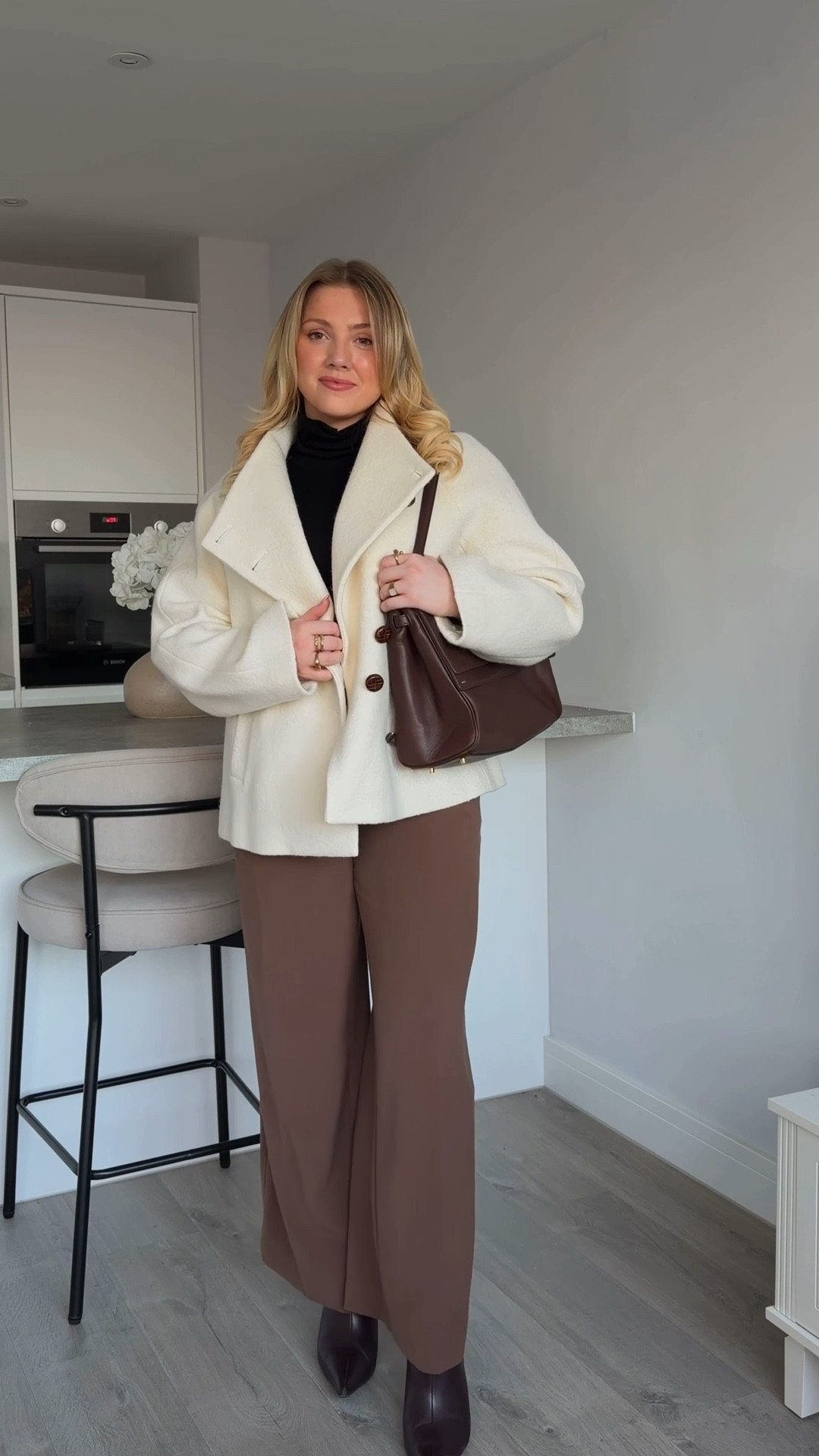 Winter ootd

White coat
Winter coat
Winter fit 
Cosy outfit 
Warm outfit 
Winter boots


#LTKuk #LTKluxury #LTKwinter