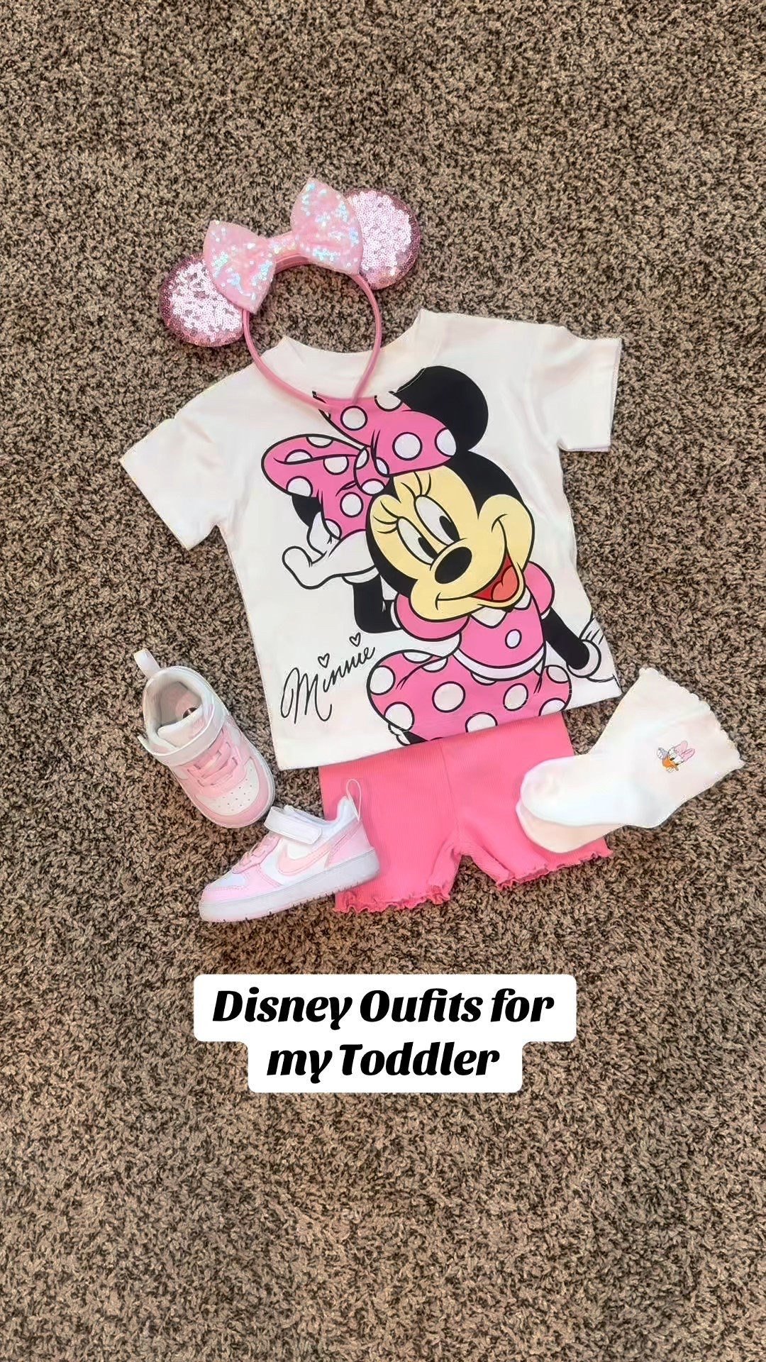 POV: You’re 1 and already serving main character energy at Disneyland 🏰✨
These are all the outfits I packed for my toddler’s first Disney trip — comfy, cute, and Minnie ears every day 😍

#DisneylandOutfits #DisneyToddlerStyle #ToddlerOOTD #DisneyPacking #DisneyMom #disney 