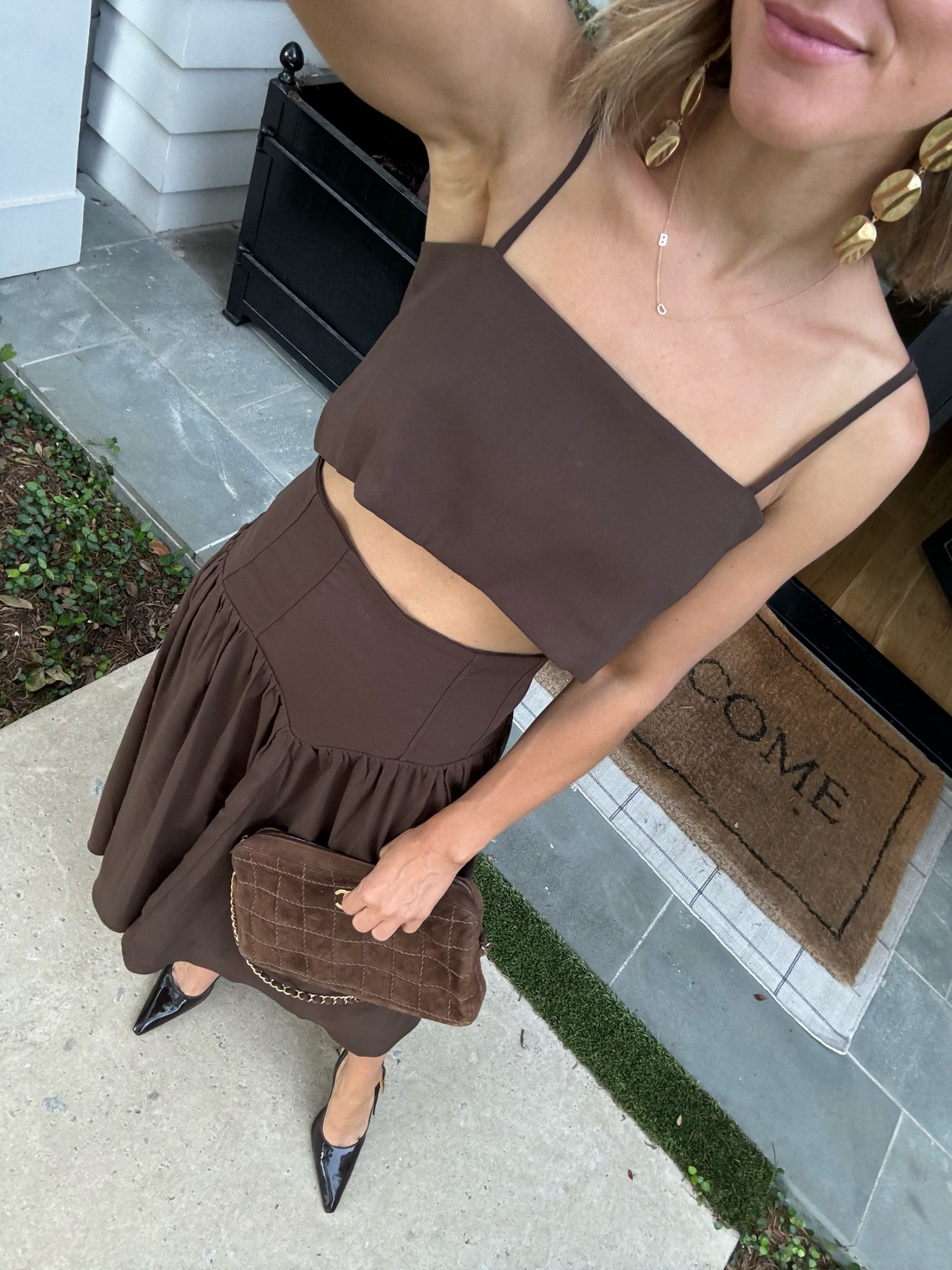 Wearing size S in top and XS in skirt (got the length altered)!  