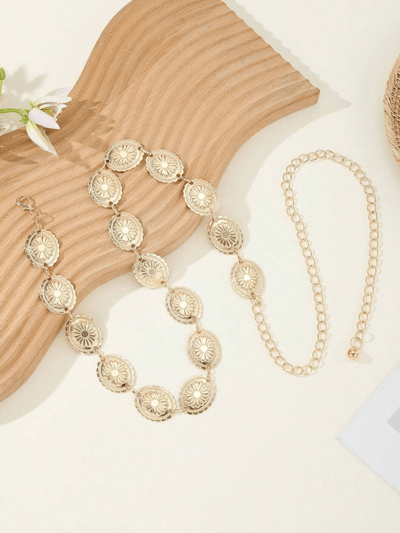 1PC Western Chain Belt Body Chain European And American Fashion Metal Waist Chain With Daisy, Pet... | SHEIN