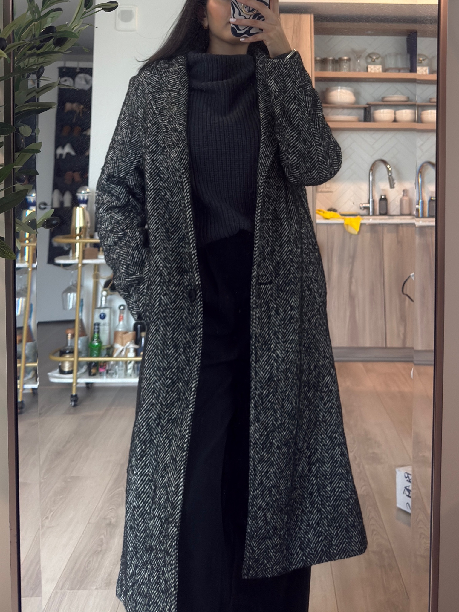 Business casual does not need to be super hard! It can be as easy as a simple sweater and trousers, with a fun/different trench coat. 

#LTKStyleTip #LTKWorkwear