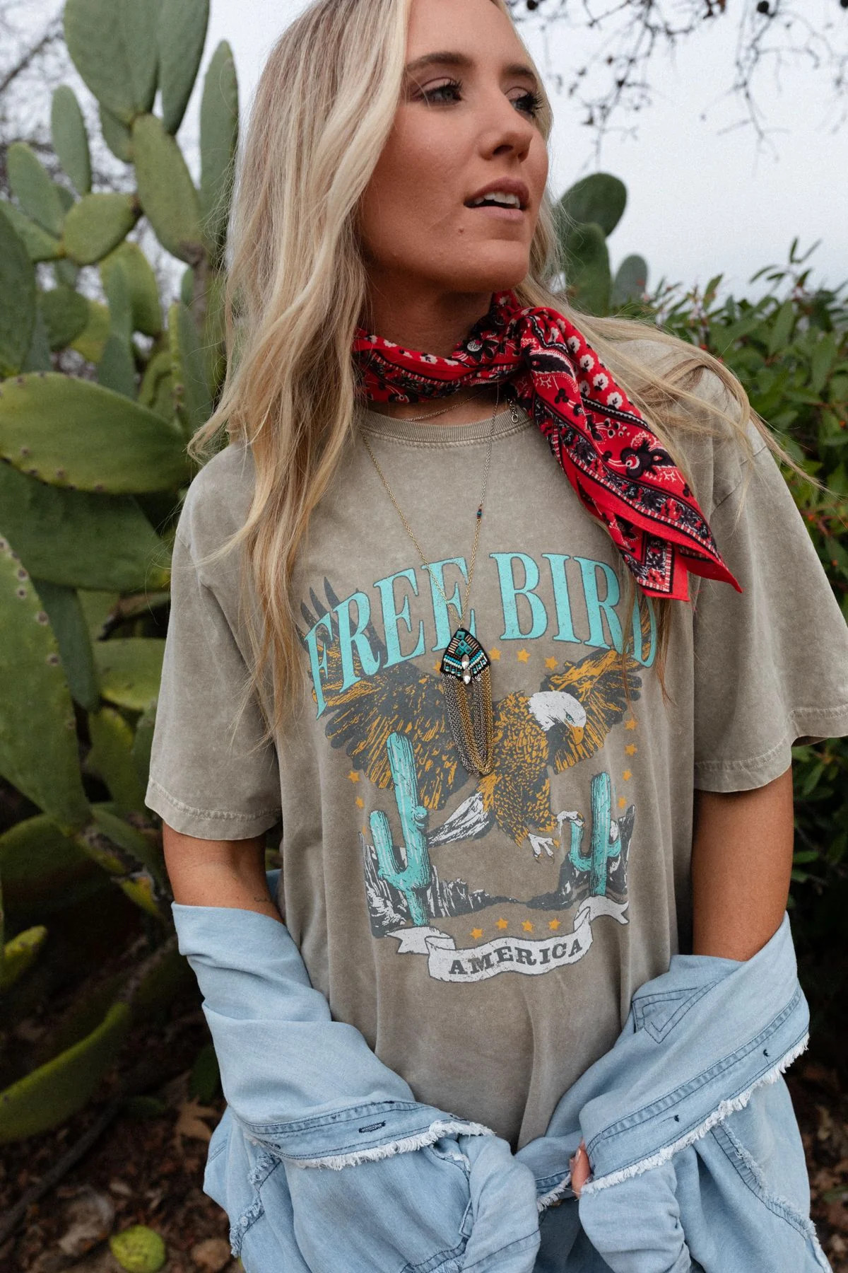 Fly Free Graphic Tee - Mocha | Three Bird Nest