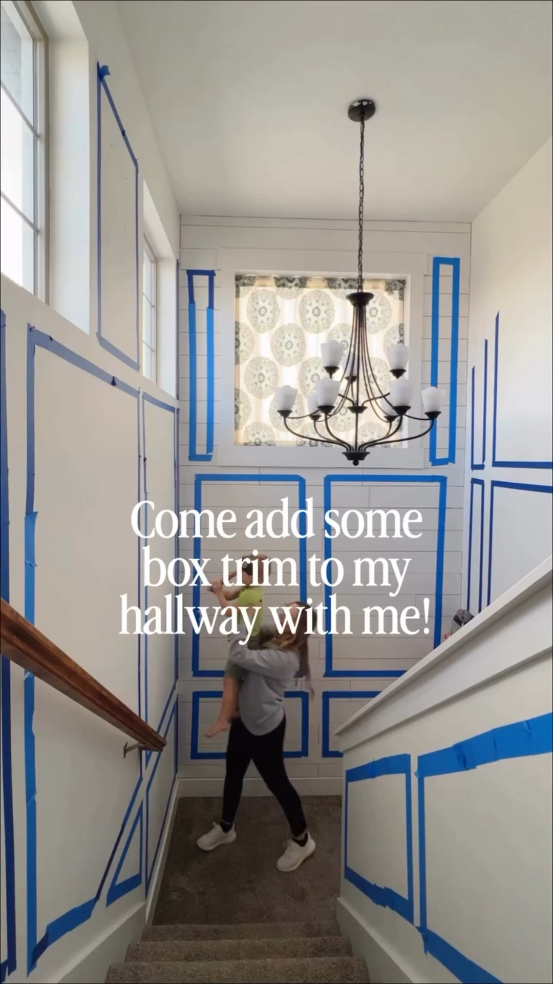 First box is up and my delusional self is sure that the rest of this hallway will be quick and easy, but if you know me you know it’ll take me 3x as long as I think it will 🤷‍♀️ With the painted doors and this trim work, the hallway is going to be unrecognizable!

#diy #diy #diymama #hometakestime #cozyhome #diyprojects #hallway #trimwork #moulding #hallway